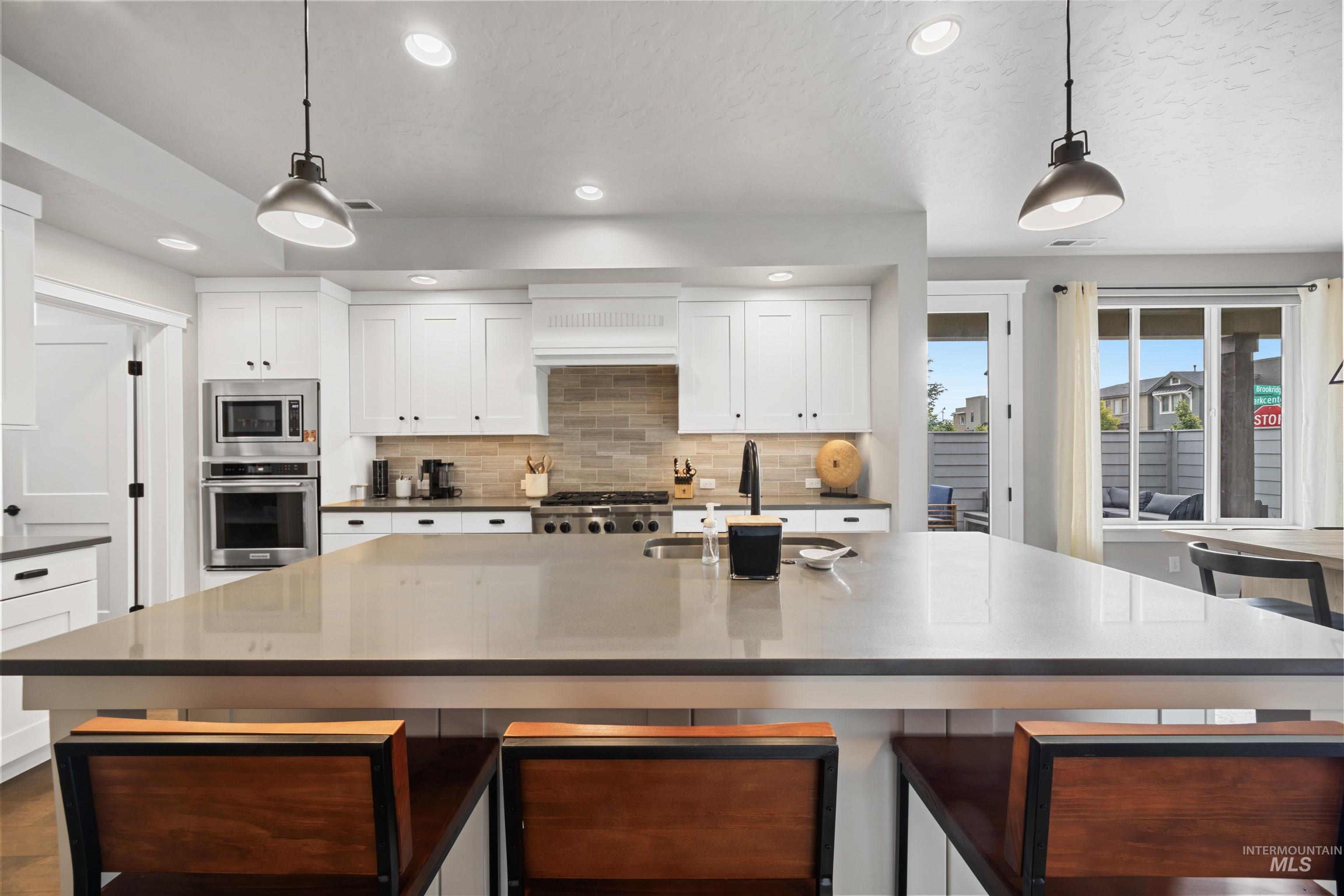 4252 E Parkcenter Blvd, Boise, Idaho 83716, 3 Bedrooms, 2.5 Bathrooms, Residential For Sale, Price $725,000, 98980620