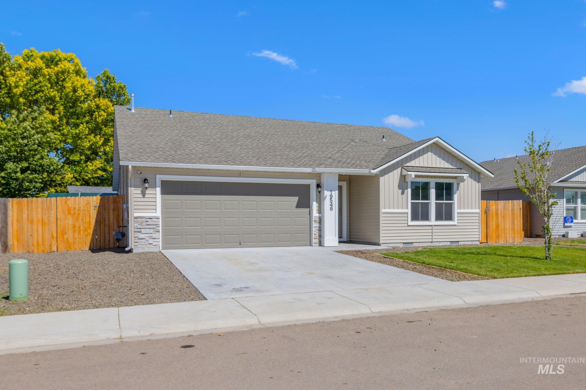 19548 Maywood Pl, Caldwell, Idaho 83605, 3 Bedrooms, 2 Bathrooms, Residential For Sale, Price $390,000, 98980623