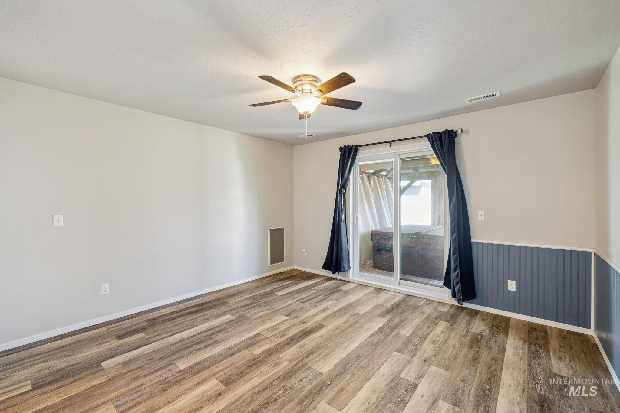 19548 Maywood Pl, Caldwell, Idaho 83605, 3 Bedrooms, 2 Bathrooms, Residential For Sale, Price $390,000, 98980623