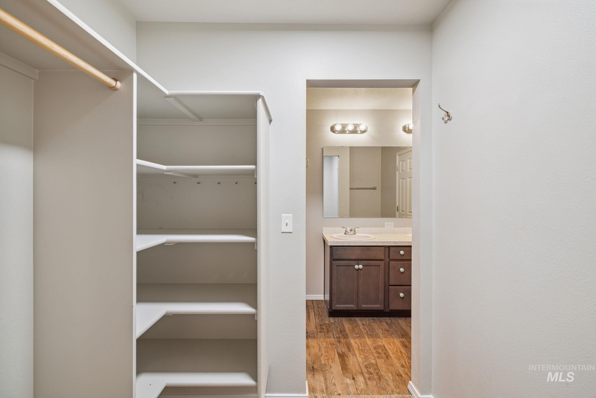 19548 Maywood Pl, Caldwell, Idaho 83605, 3 Bedrooms, 2 Bathrooms, Residential For Sale, Price $390,000, 98980623