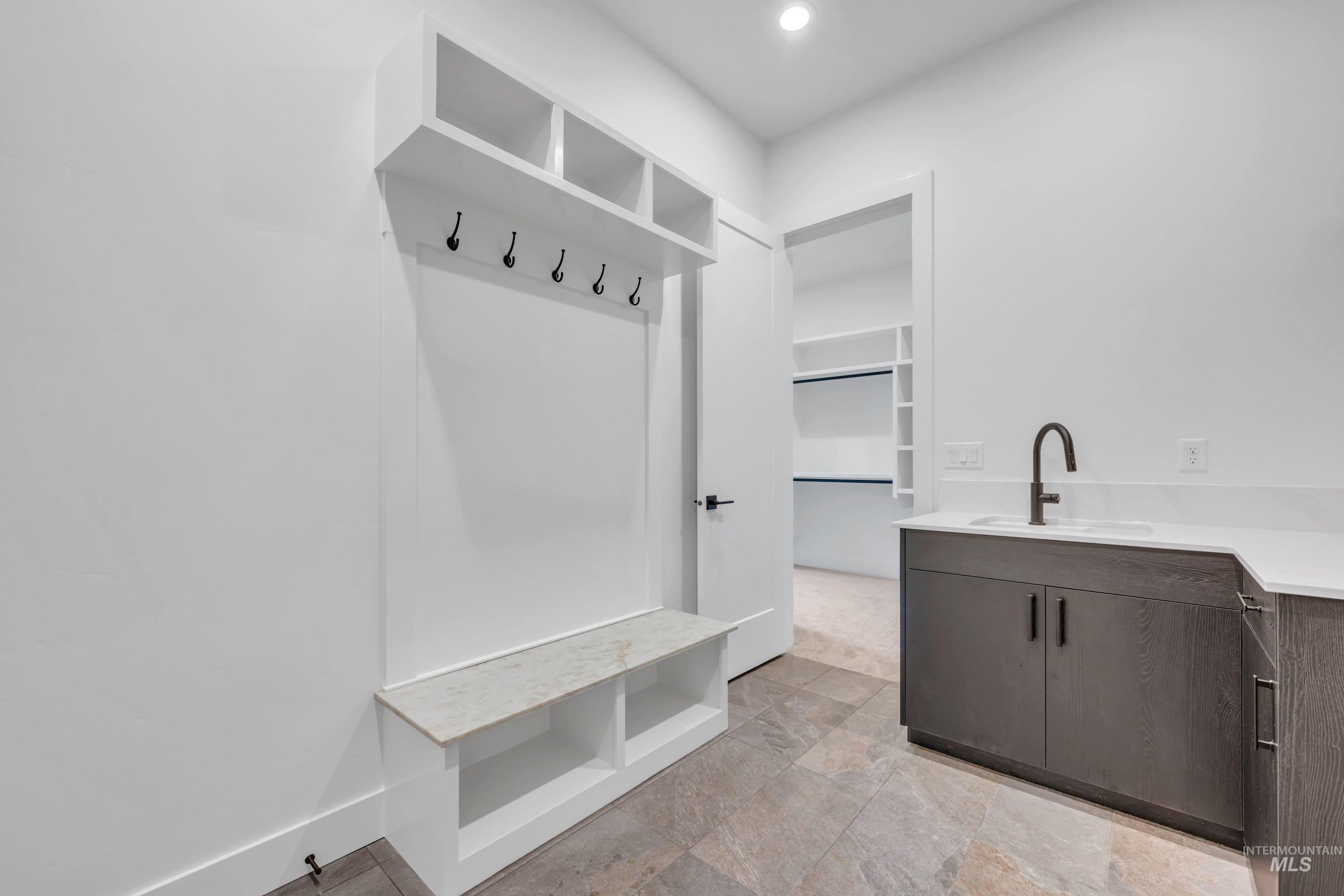 24871 Ardmore Ct, Caldwell, Idaho 83607, 4 Bedrooms, 2.5 Bathrooms, Residential For Sale, Price $1,164,000,MLS 98980624