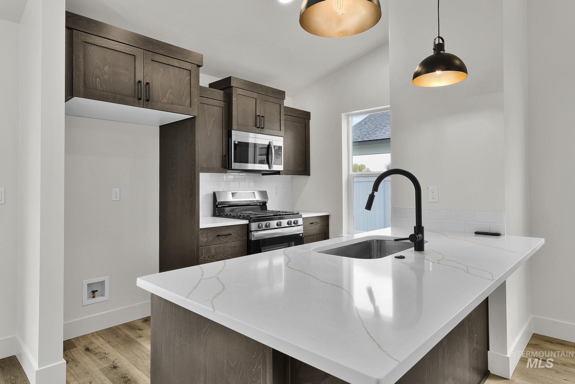 323 N 12th St, Parma, Idaho 83660, 3 Bedrooms, 2 Bathrooms, Residential For Sale, Price $329,999, 98980625