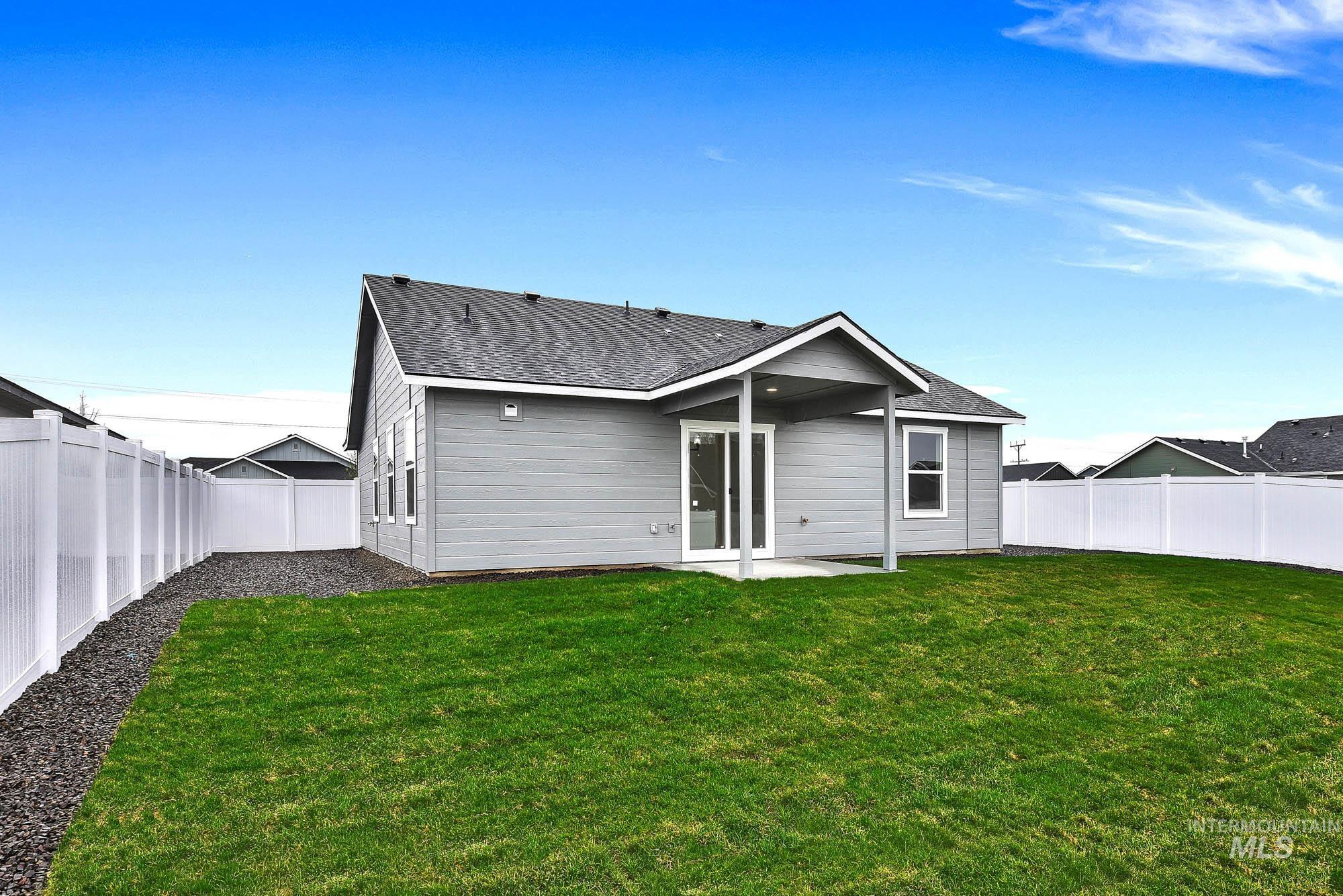 323 N 12th St, Parma, Idaho 83660, 3 Bedrooms, 2 Bathrooms, Residential For Sale, Price $329,999, 98980625