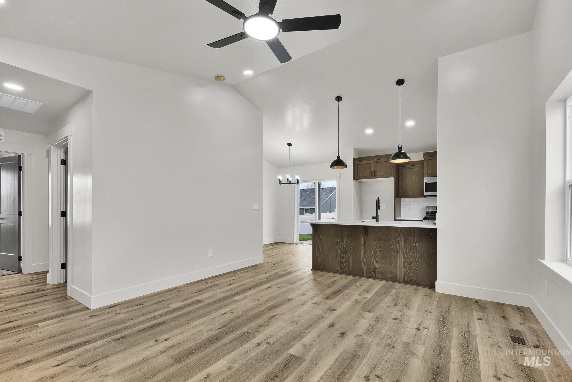 323 N 12th St, Parma, Idaho 83660, 3 Bedrooms, 2 Bathrooms, Residential For Sale, Price $329,999, 98980625