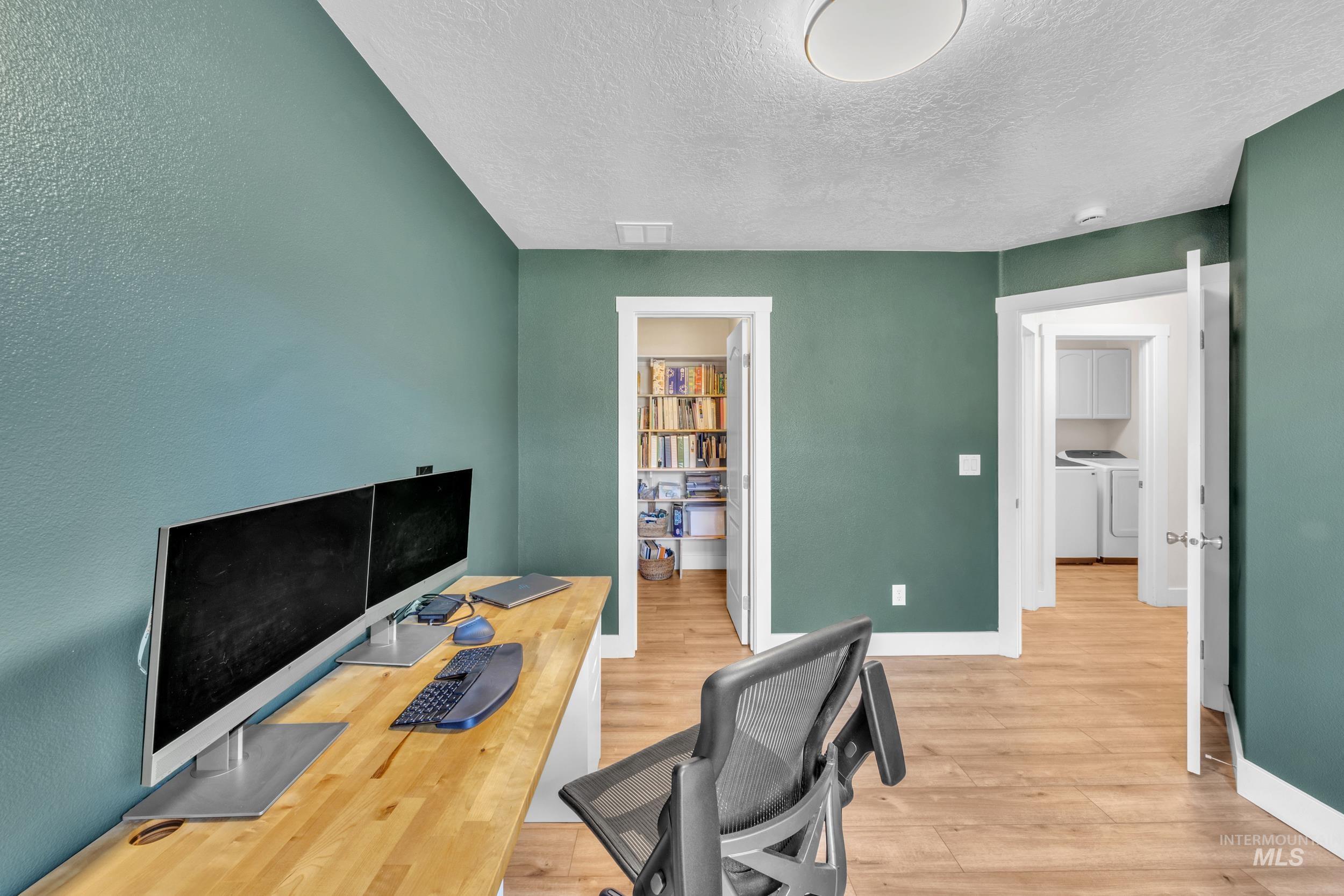 6280 S Solar Way, Boise, Idaho 83709, 4 Bedrooms, 3 Bathrooms, Residential For Sale, Price $559,900, 98980626