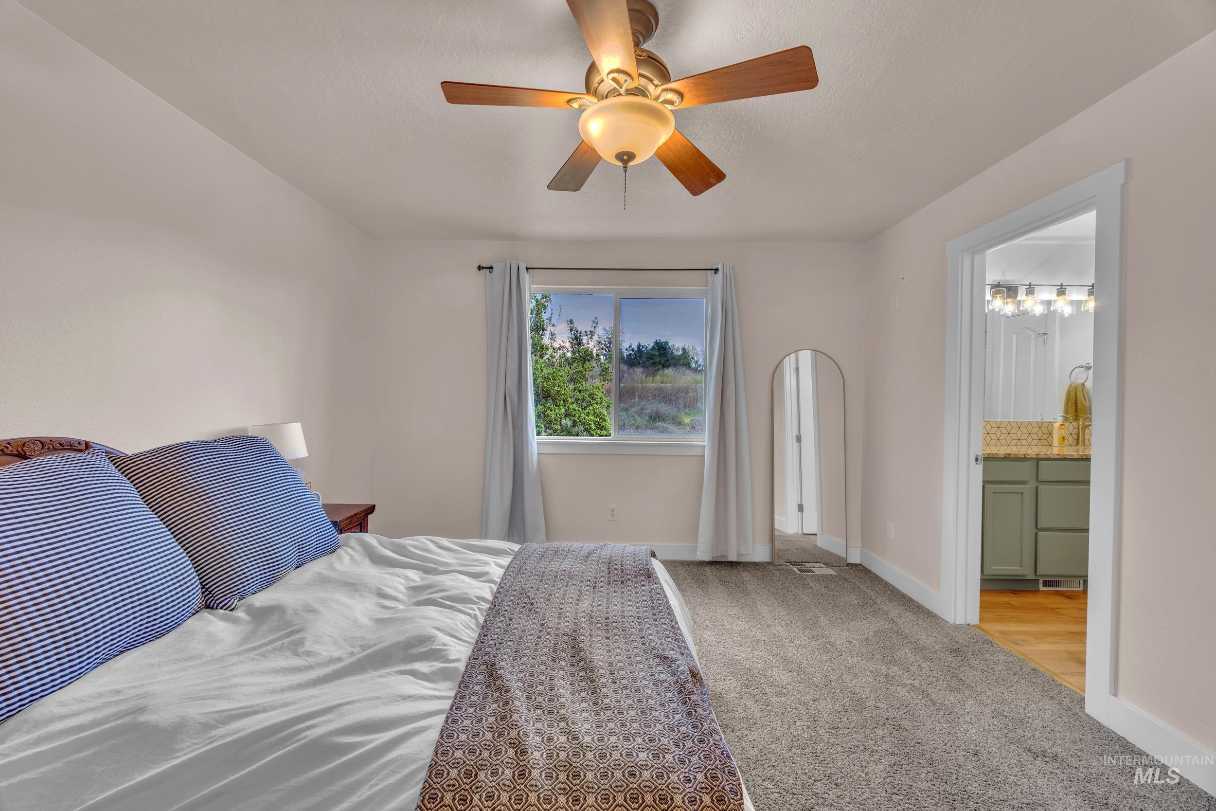 6280 S Solar Way, Boise, Idaho 83709, 4 Bedrooms, 3 Bathrooms, Residential For Sale, Price $559,900, 98980626