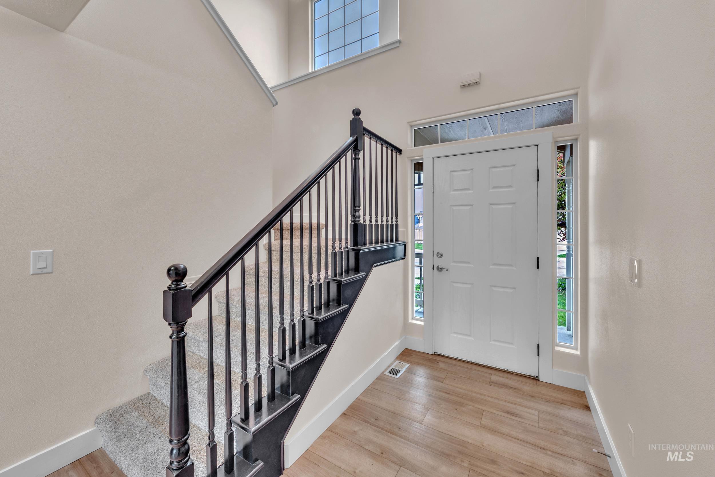 6280 S Solar Way, Boise, Idaho 83709, 4 Bedrooms, 3 Bathrooms, Residential For Sale, Price $559,900, 98980626