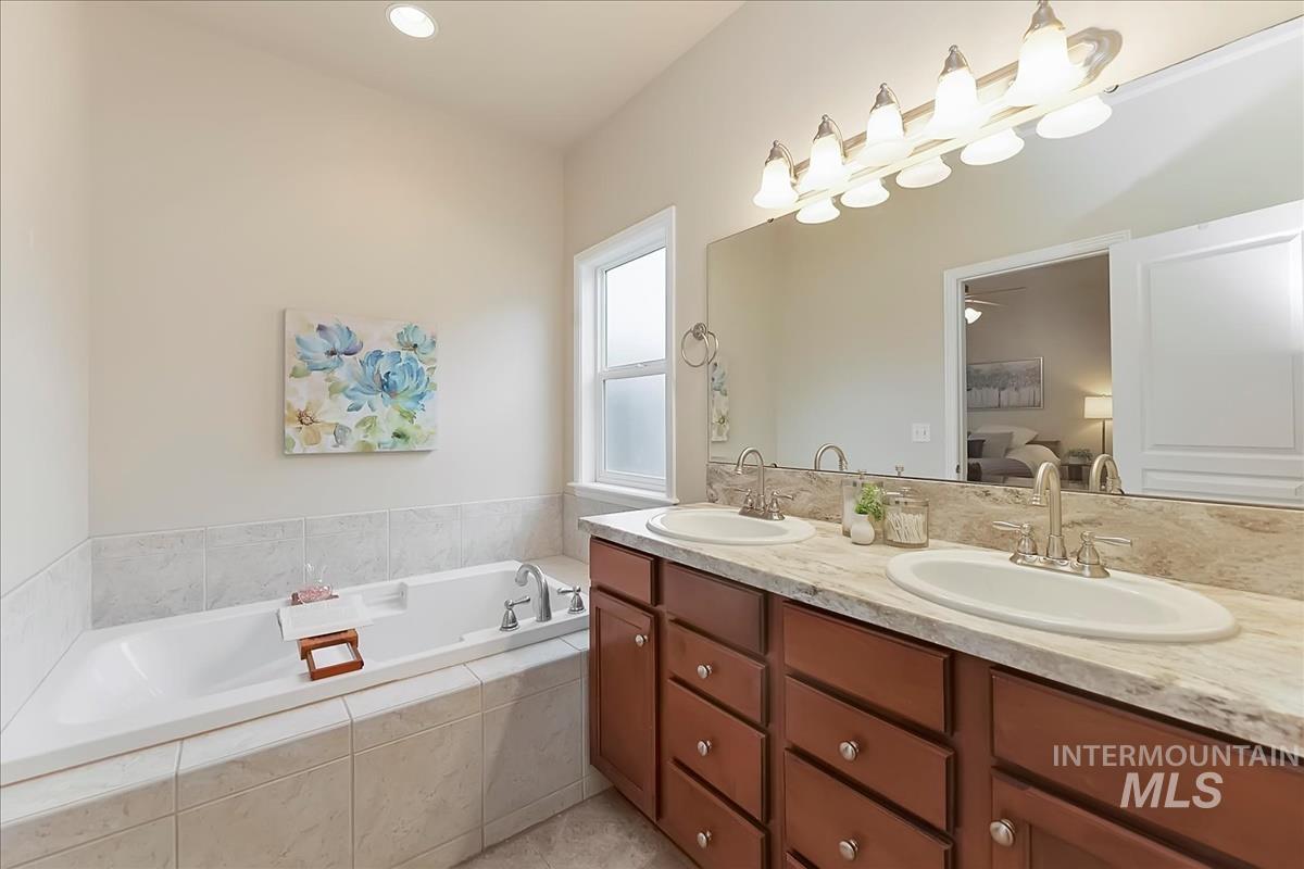 558 N Cardigan Avenue, Star, Idaho 83669, 3 Bedrooms, 2 Bathrooms, Residential For Sale, Price $499,900, 98980629