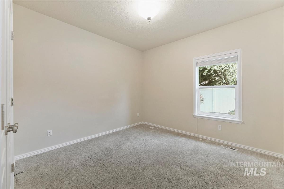 558 N Cardigan Avenue, Star, Idaho 83669, 3 Bedrooms, 2 Bathrooms, Residential For Sale, Price $499,900, 98980629