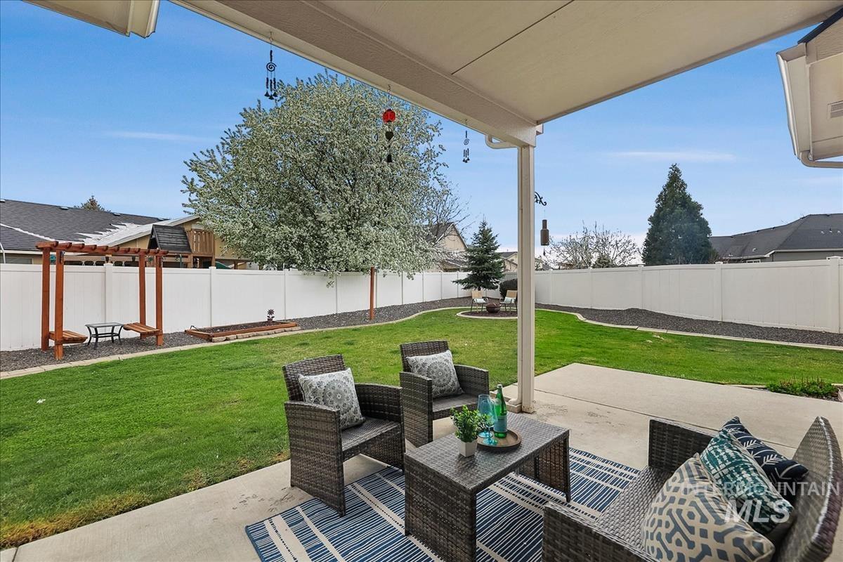 558 N Cardigan Avenue, Star, Idaho 83669, 3 Bedrooms, 2 Bathrooms, Residential For Sale, Price $499,900, 98980629