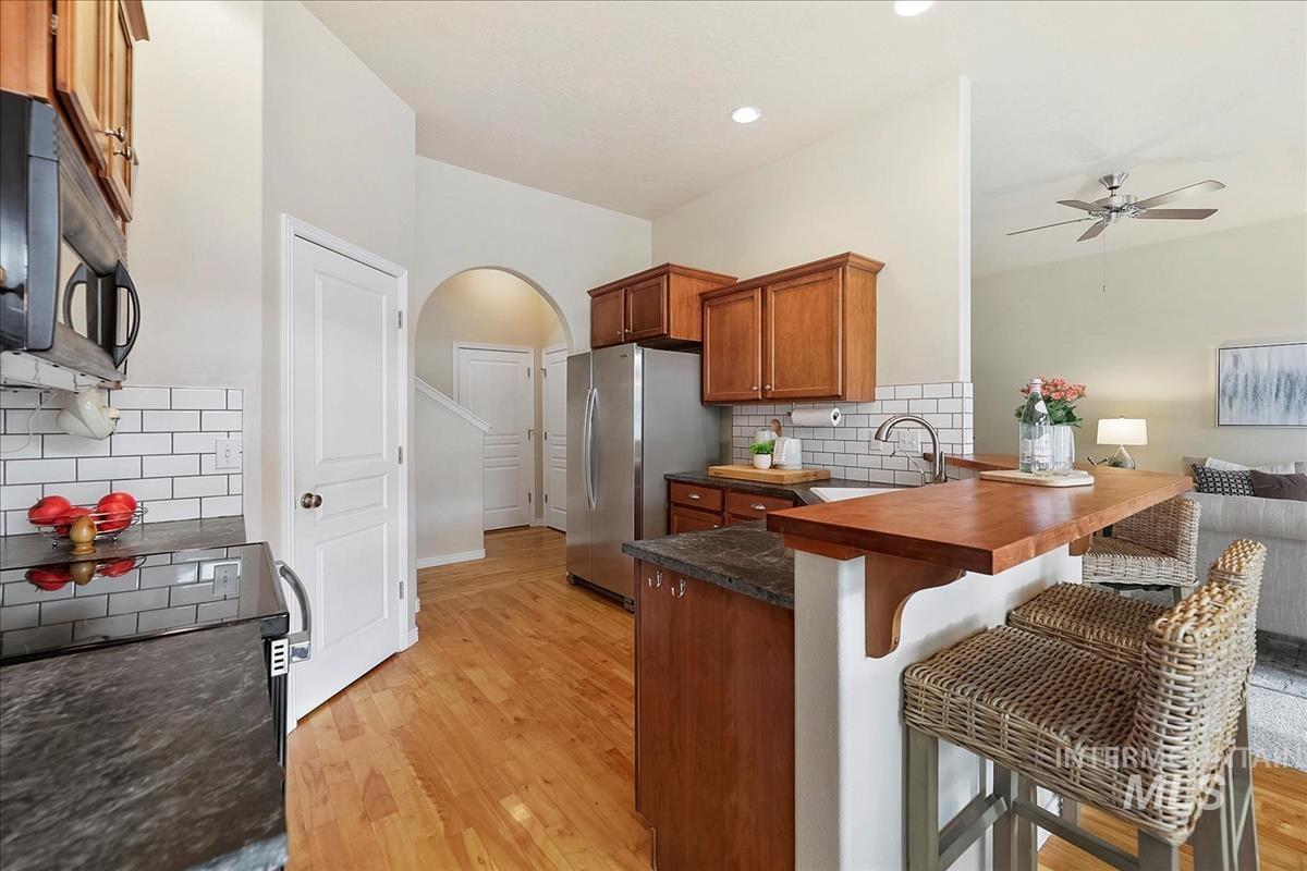 558 N Cardigan Avenue, Star, Idaho 83669, 3 Bedrooms, 2 Bathrooms, Residential For Sale, Price $499,900, 98980629