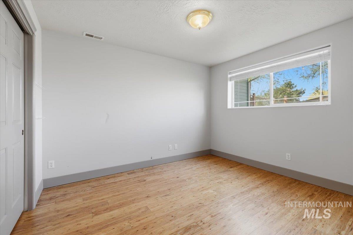 10430 W La Hontan Dr, Boise, Idaho 83709, 4 Bedrooms, 2.5 Bathrooms, Residential For Sale, Price $799,000, 98980630