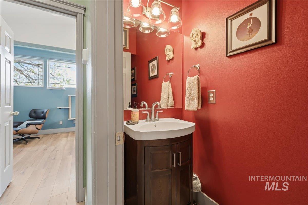 10430 W La Hontan Dr, Boise, Idaho 83709, 4 Bedrooms, 2.5 Bathrooms, Residential For Sale, Price $799,000, 98980630