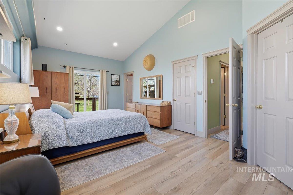 10430 W La Hontan Dr, Boise, Idaho 83709, 4 Bedrooms, 2.5 Bathrooms, Residential For Sale, Price $799,000, 98980630