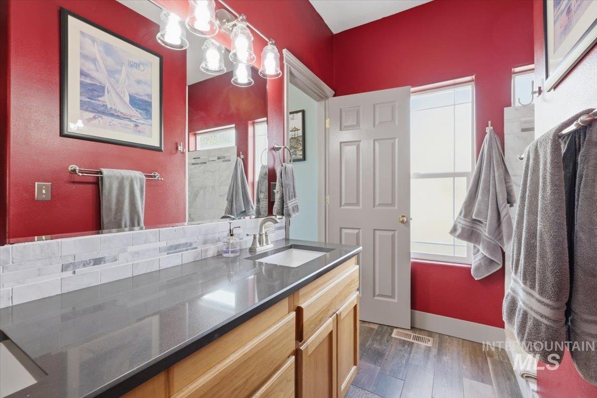 10430 W La Hontan Dr, Boise, Idaho 83709, 4 Bedrooms, 2.5 Bathrooms, Residential For Sale, Price $799,000, 98980630