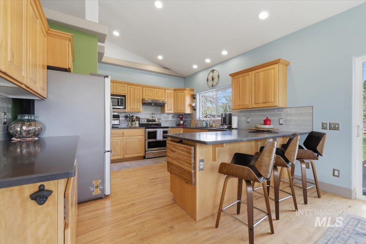 10430 W La Hontan Dr, Boise, Idaho 83709, 4 Bedrooms, 2.5 Bathrooms, Residential For Sale, Price $799,000, 98980630