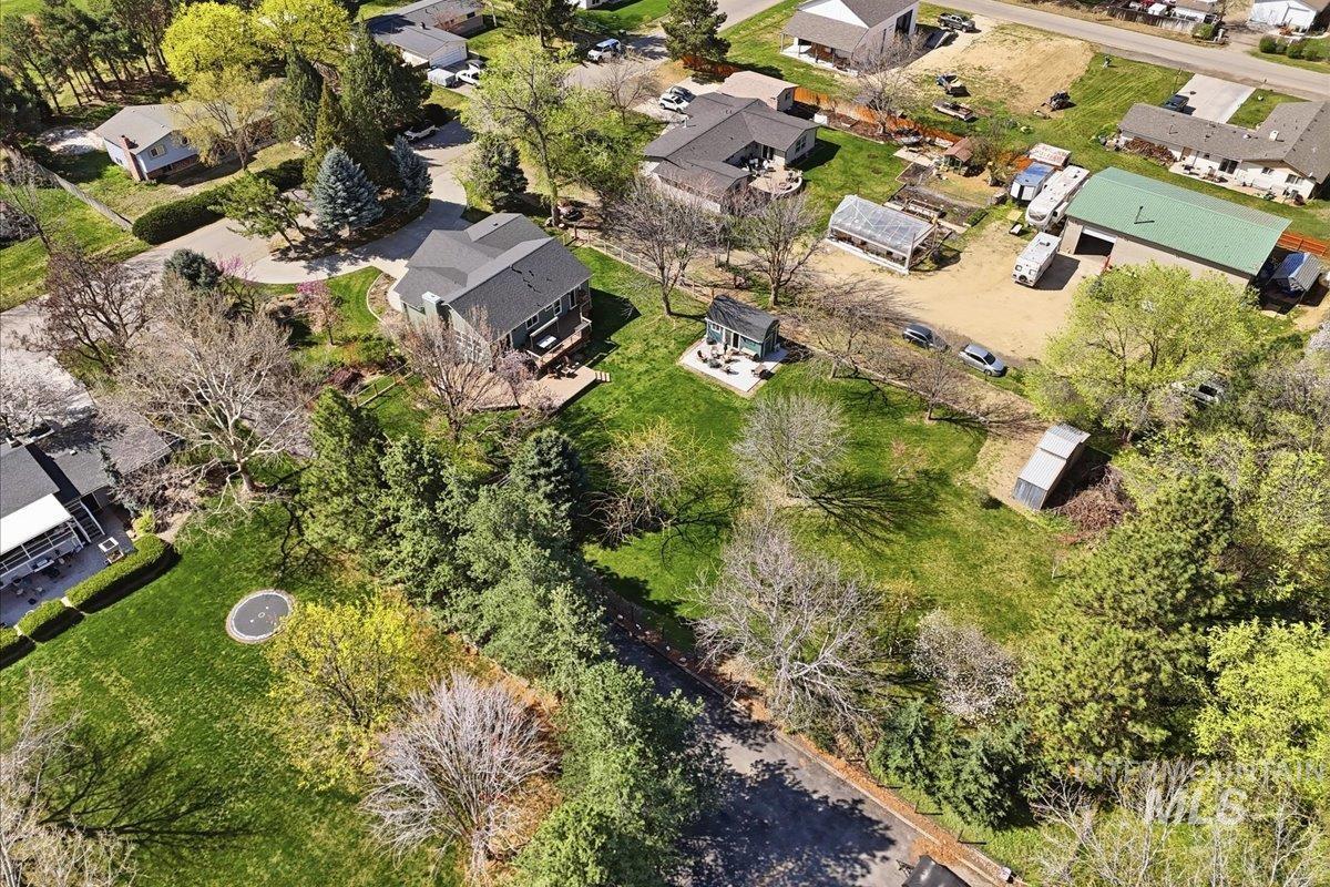 10430 W La Hontan Dr, Boise, Idaho 83709, 4 Bedrooms, 2.5 Bathrooms, Residential For Sale, Price $799,000, 98980630