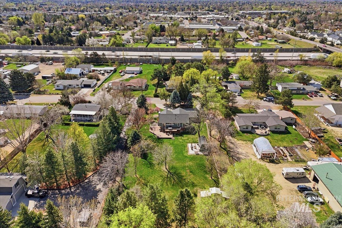 10430 W La Hontan Dr, Boise, Idaho 83709, 4 Bedrooms, 2.5 Bathrooms, Residential For Sale, Price $799,000, 98980630