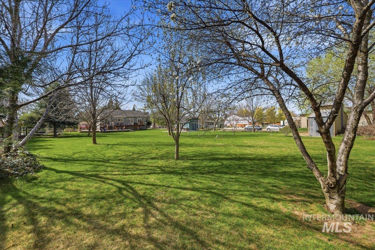 10430 W La Hontan Dr, Boise, Idaho 83709, 4 Bedrooms, 2.5 Bathrooms, Residential For Sale, Price $799,000, 98980630