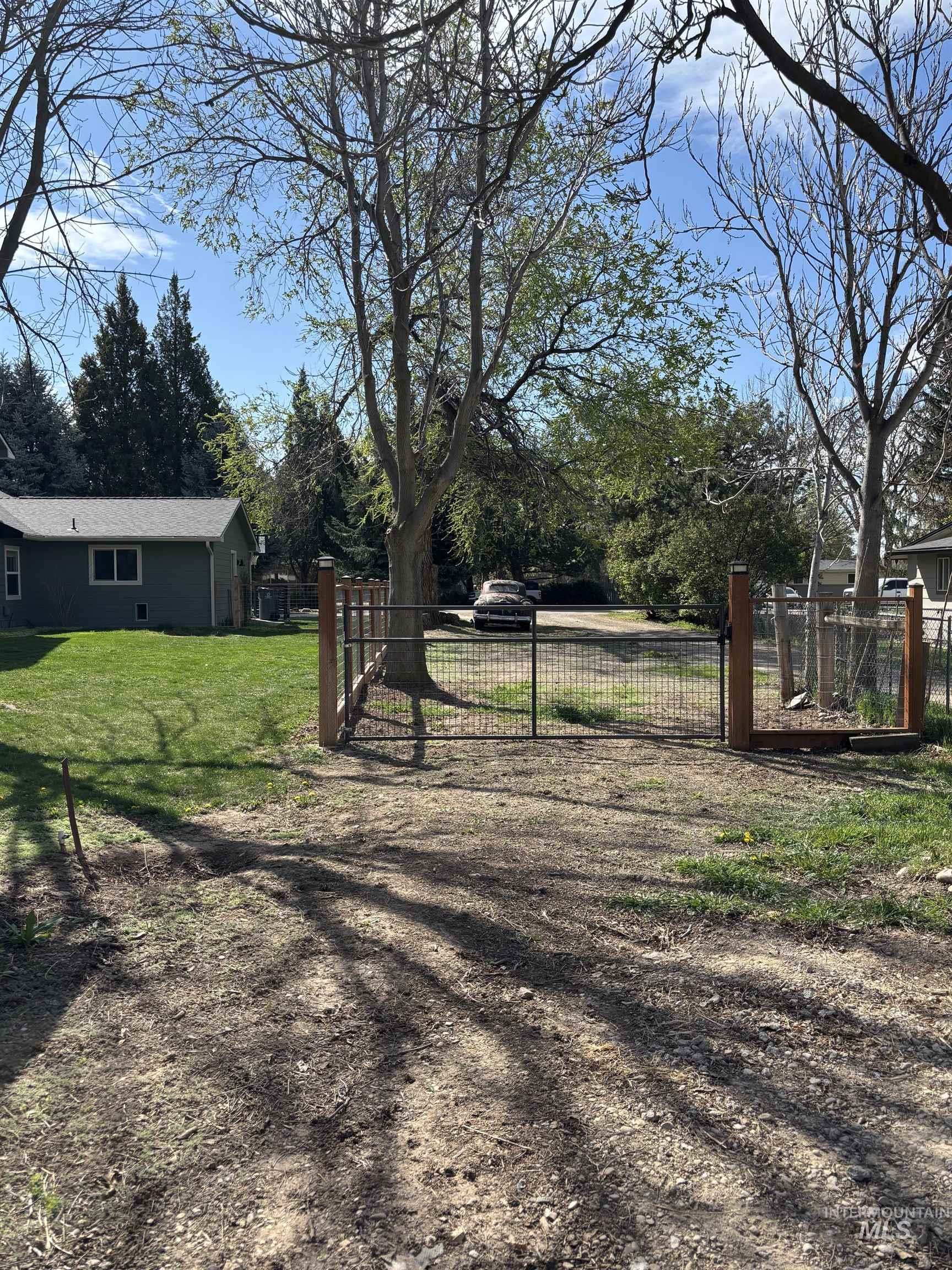 10430 W La Hontan Dr, Boise, Idaho 83709, 4 Bedrooms, 2.5 Bathrooms, Residential For Sale, Price $799,000, 98980630