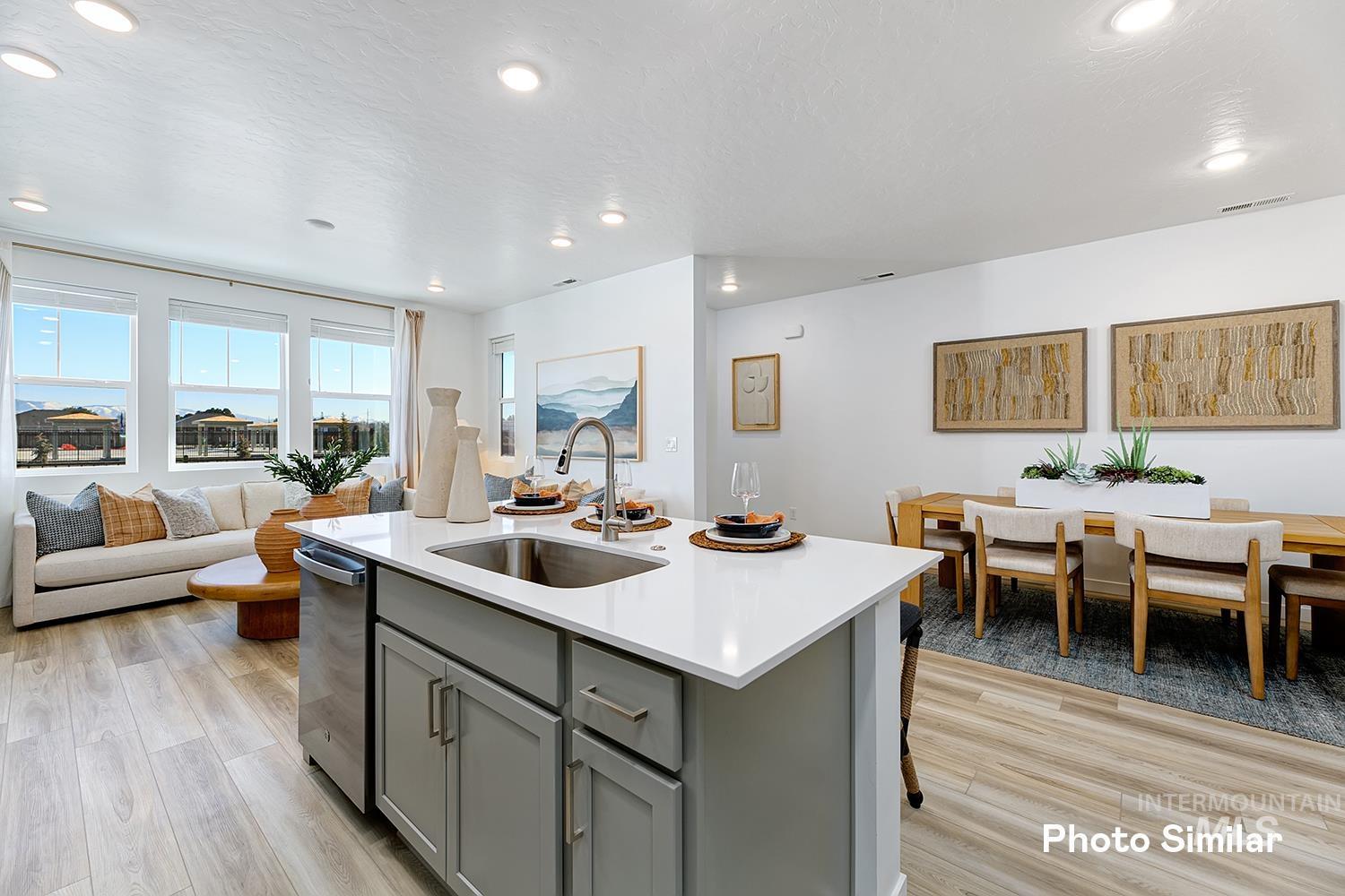 4207 W Perspective St, Eagle, Idaho 83616, 3 Bedrooms, 2.5 Bathrooms, Residential For Sale, Price $393,900,MLS 98980635