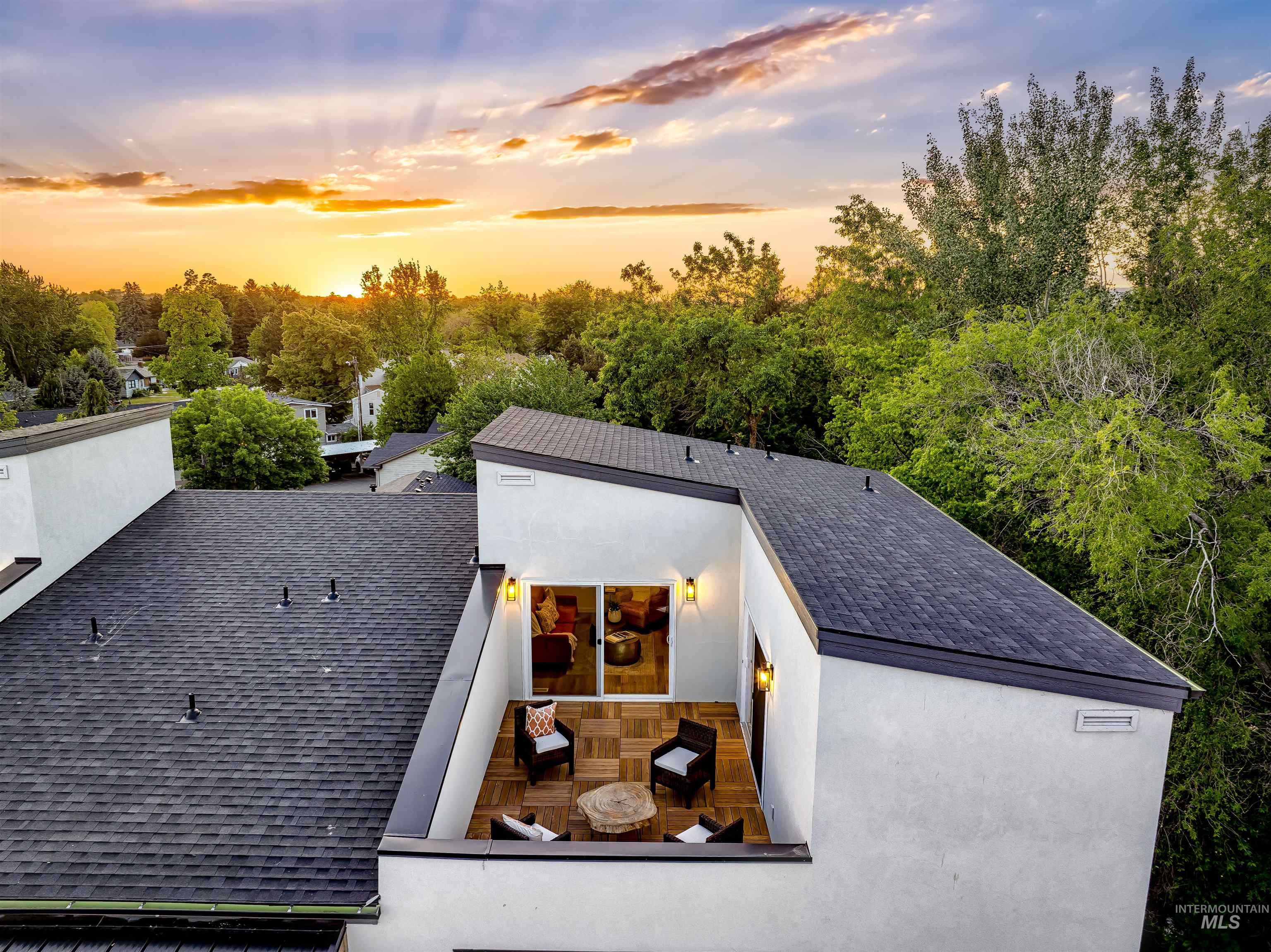 2055 S Makar Ln, Boise, Idaho 83706, 3 Bedrooms, 3.5 Bathrooms, Residential For Sale, Price $774,000, 98980636