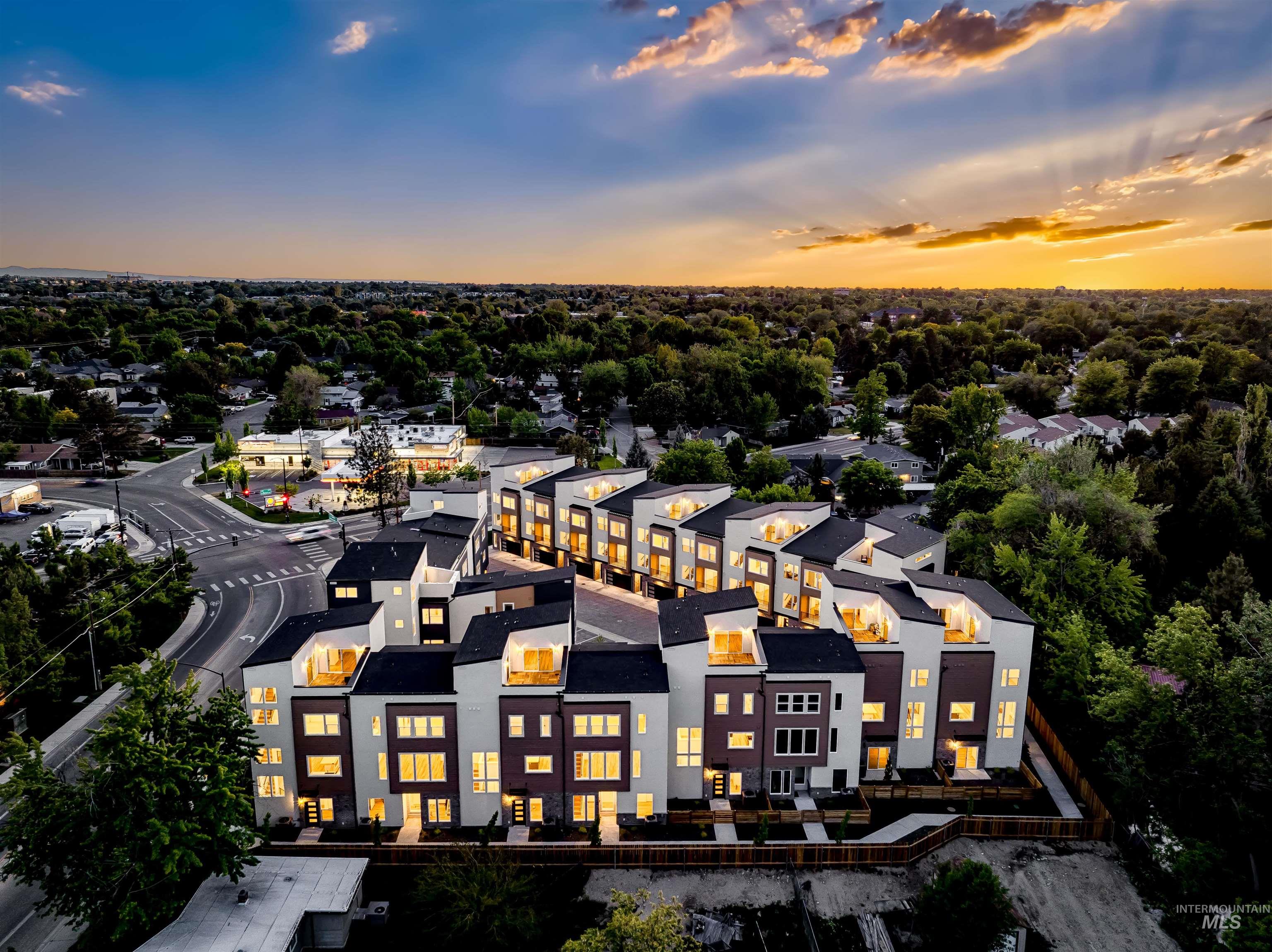 2055 S Makar Ln, Boise, Idaho 83706, 3 Bedrooms, 3.5 Bathrooms, Residential For Sale, Price $774,000, 98980636