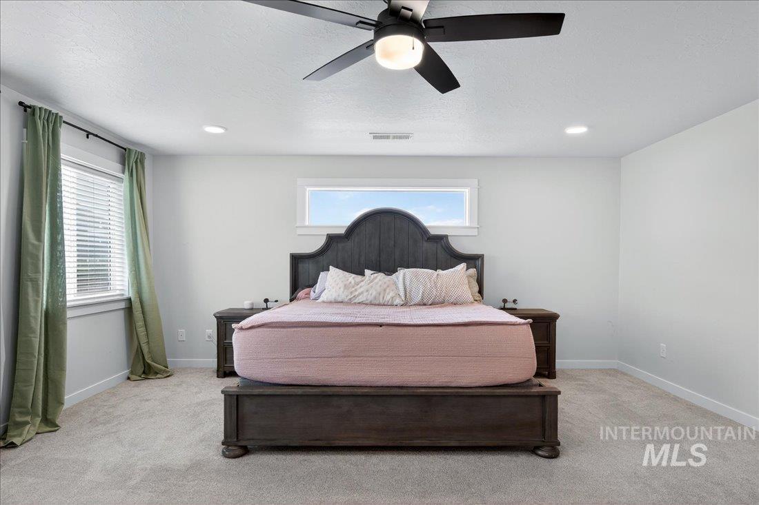 1993 N Perth Ct., Middleton, Idaho 83644, 5 Bedrooms, 3 Bathrooms, Residential For Sale, Price $699,900,MLS 98980637