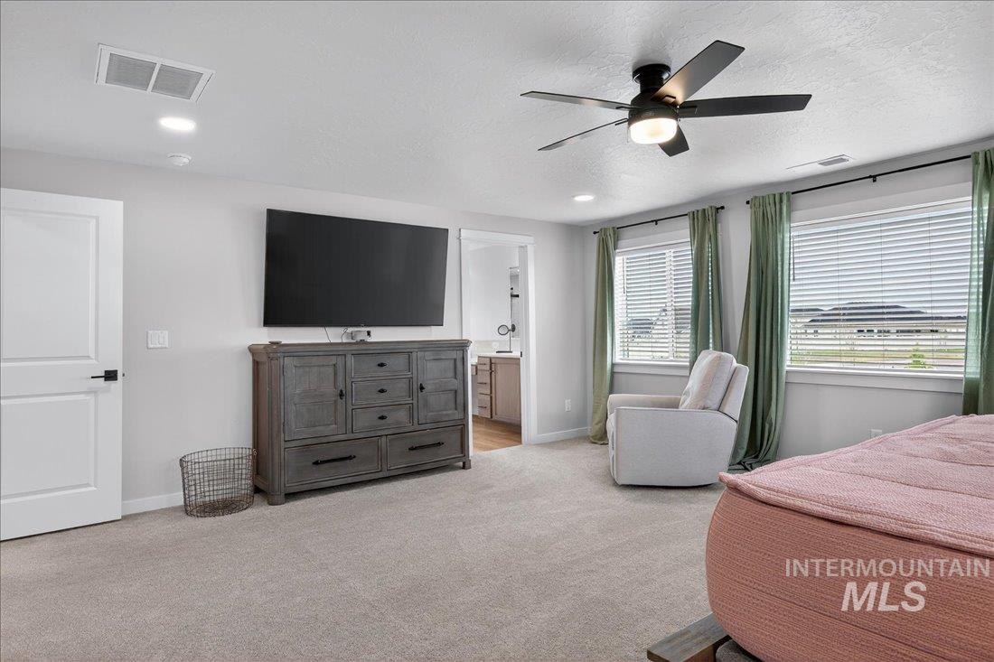 1993 N Perth Ct., Middleton, Idaho 83644, 5 Bedrooms, 3 Bathrooms, Residential For Sale, Price $699,900,MLS 98980637