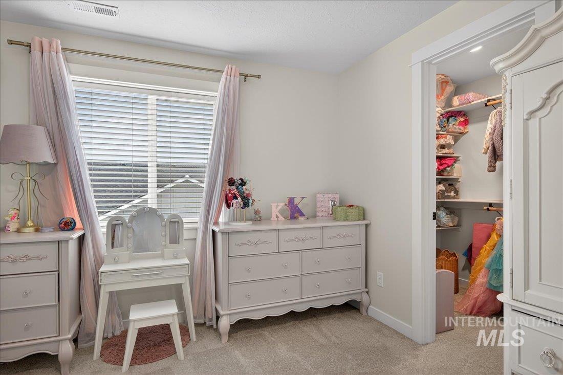 1993 N Perth Ct., Middleton, Idaho 83644, 5 Bedrooms, 3 Bathrooms, Residential For Sale, Price $699,900,MLS 98980637