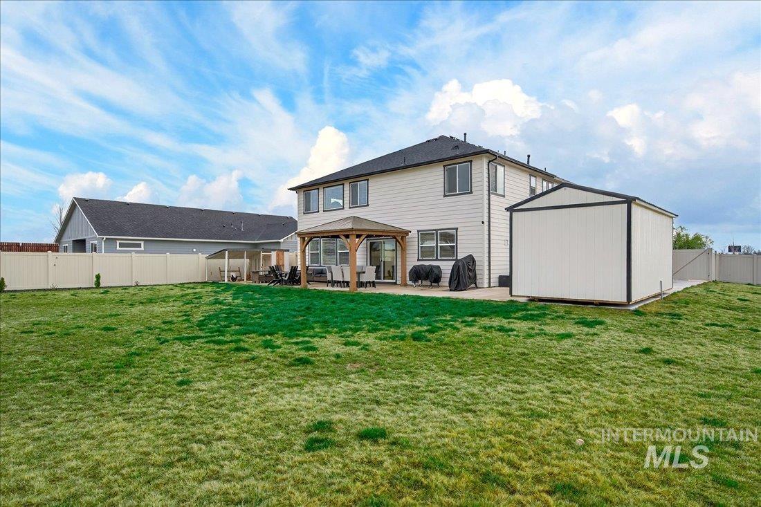 1993 N Perth Ct., Middleton, Idaho 83644, 5 Bedrooms, 3 Bathrooms, Residential For Sale, Price $699,900,MLS 98980637