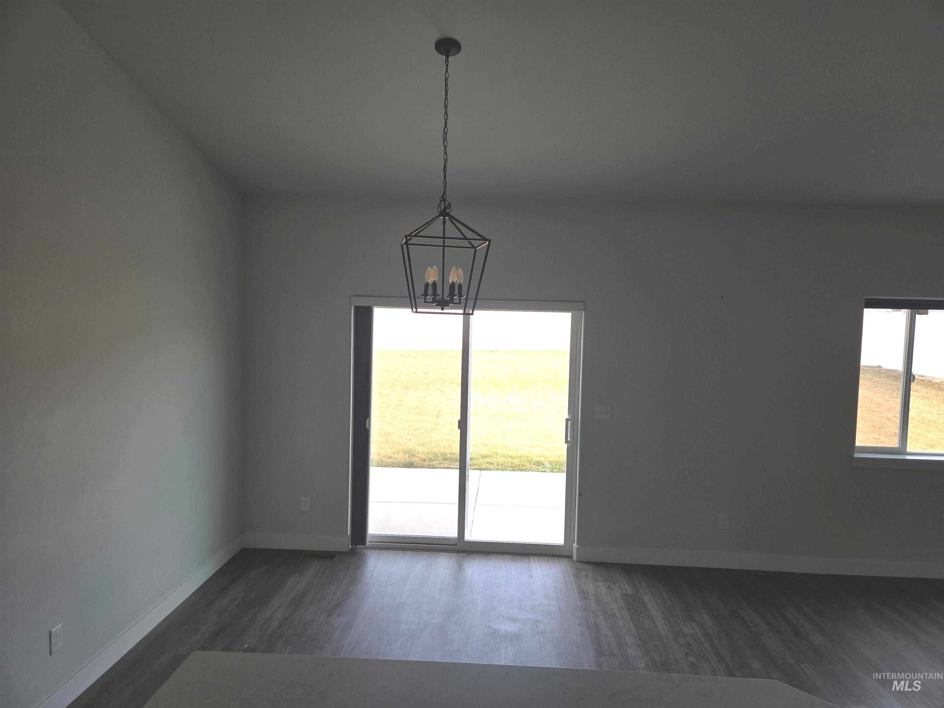 1418 N Birch Street, Jerome, Idaho 83338, 4 Bedrooms, 2 Bathrooms, Residential For Sale, Price $351,300, 98980639