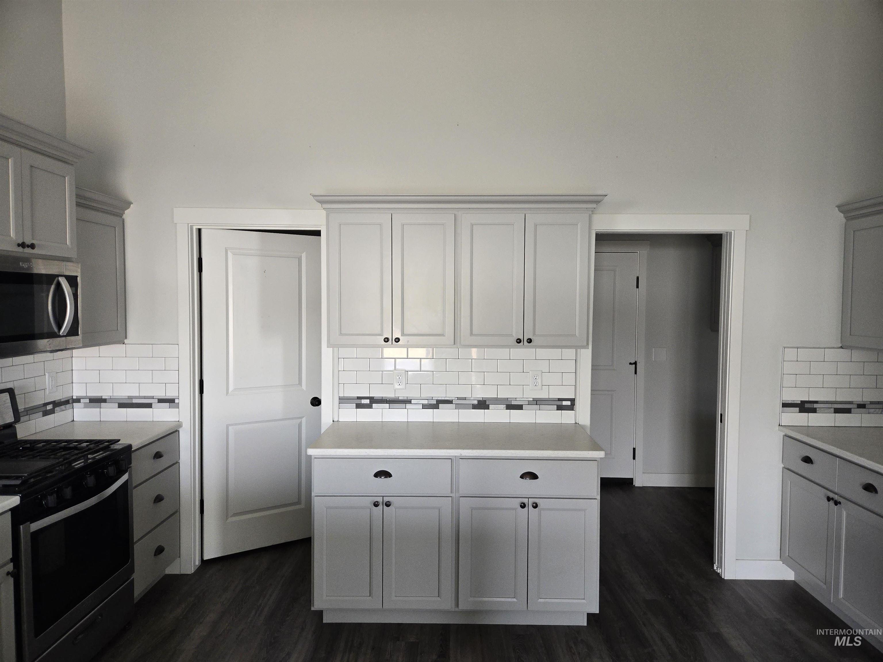 1418 N Birch Street, Jerome, Idaho 83338, 4 Bedrooms, 2 Bathrooms, Residential For Sale, Price $351,300, 98980639