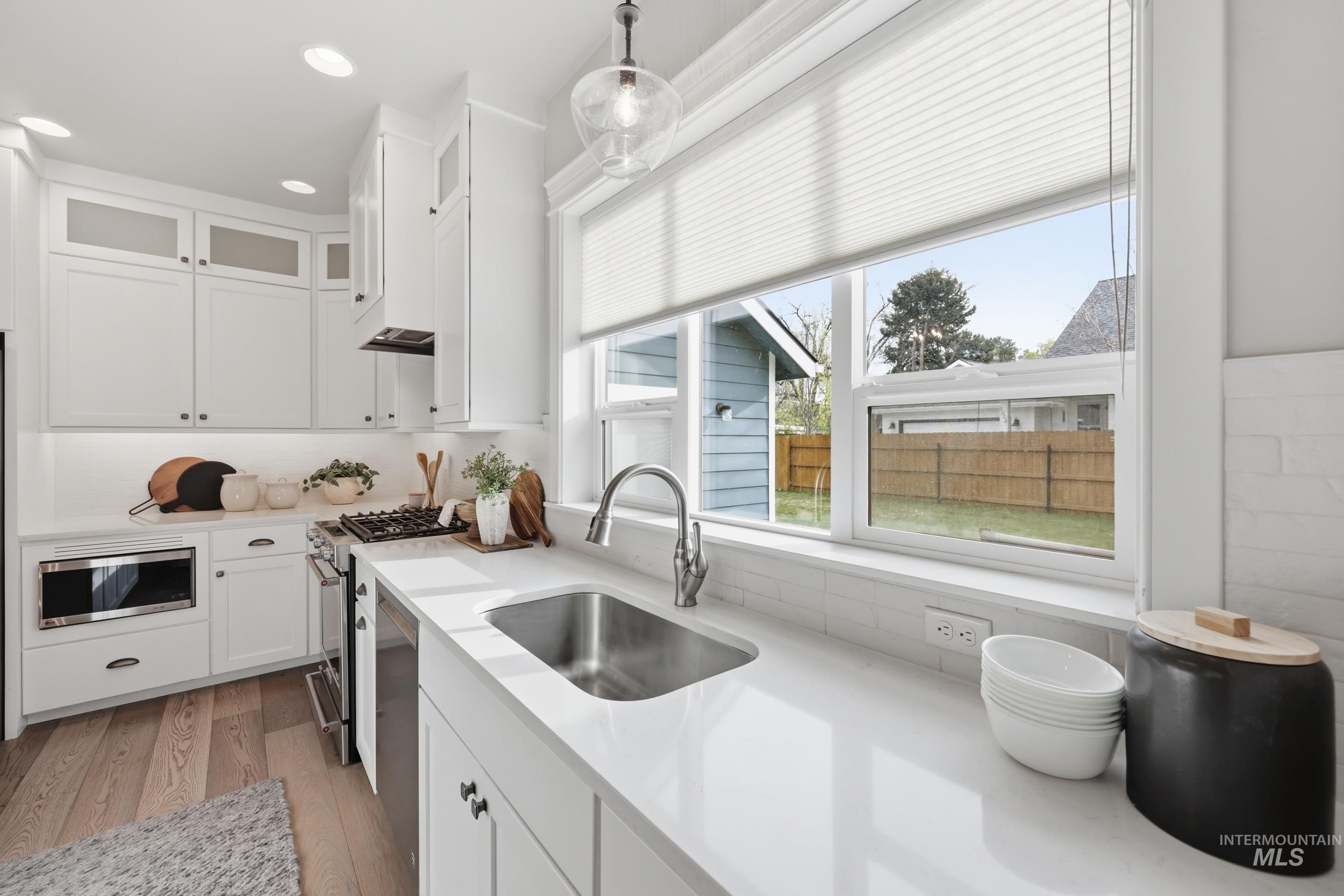 2002 S Hilton, Boise, Idaho 83705, 3 Bedrooms, 2 Bathrooms, Residential For Sale, Price $634,900, 98980640