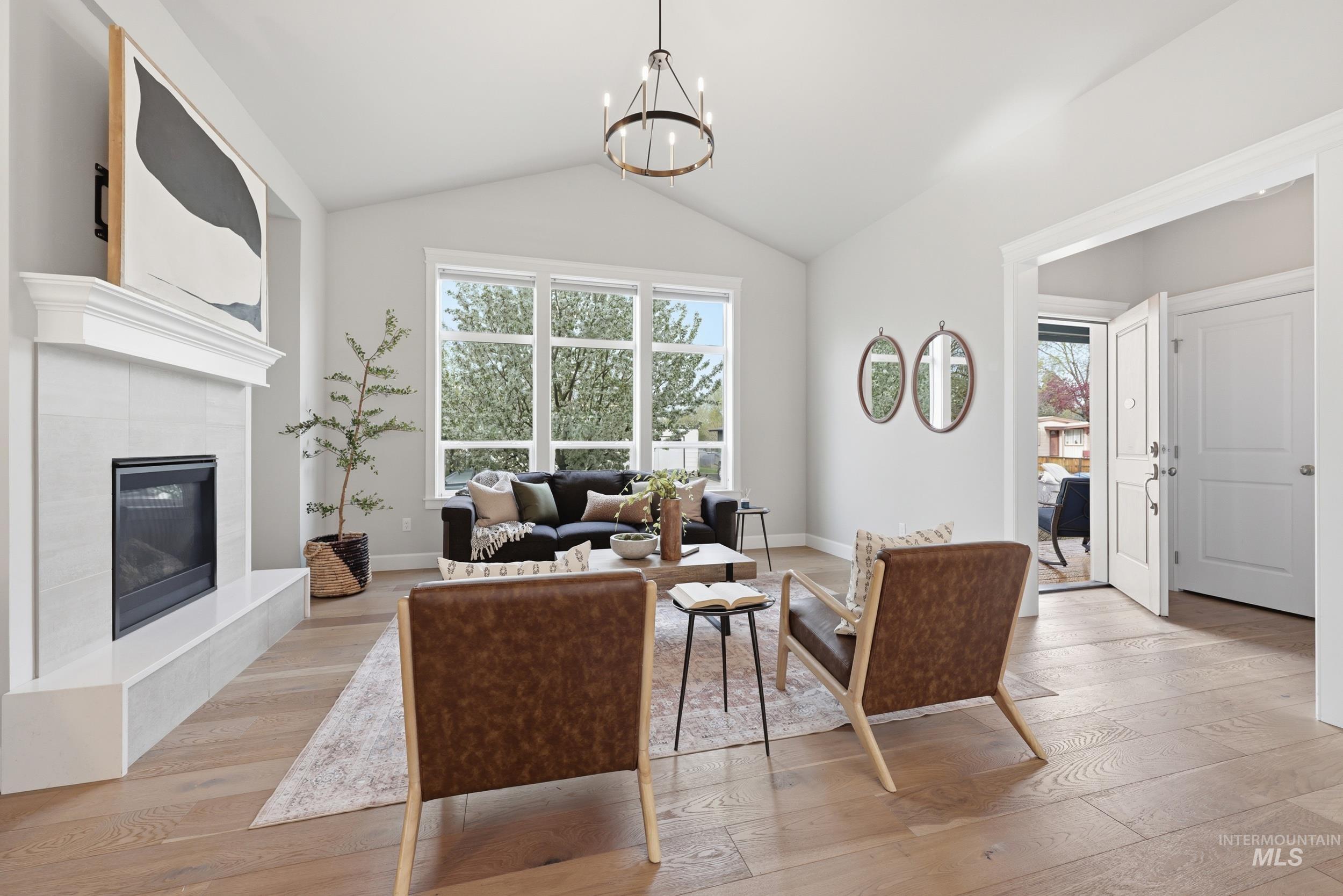 2002 S Hilton, Boise, Idaho 83705, 3 Bedrooms, 2 Bathrooms, Residential For Sale, Price $634,900, 98980640