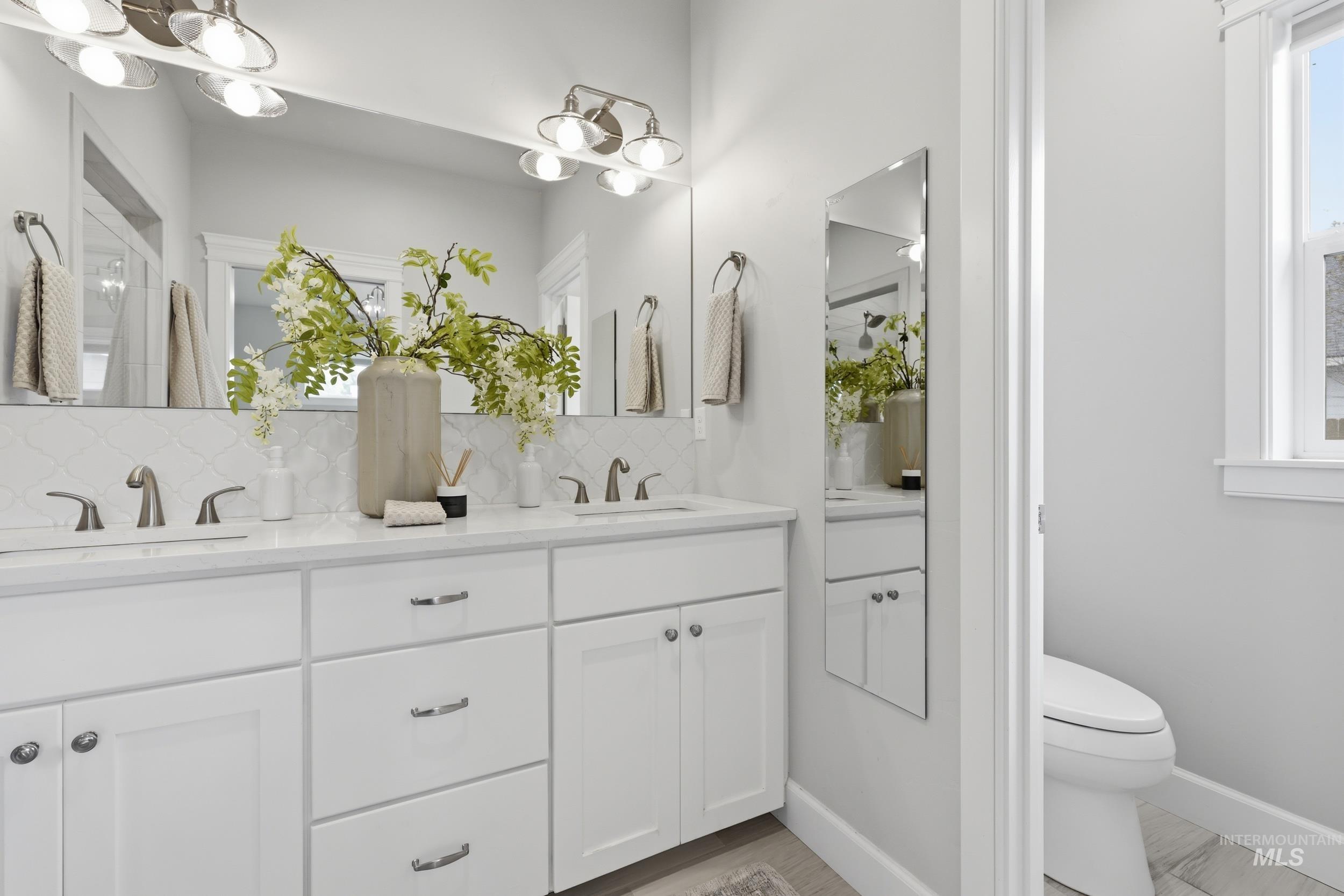 2002 S Hilton, Boise, Idaho 83705, 3 Bedrooms, 2 Bathrooms, Residential For Sale, Price $634,900, 98980640