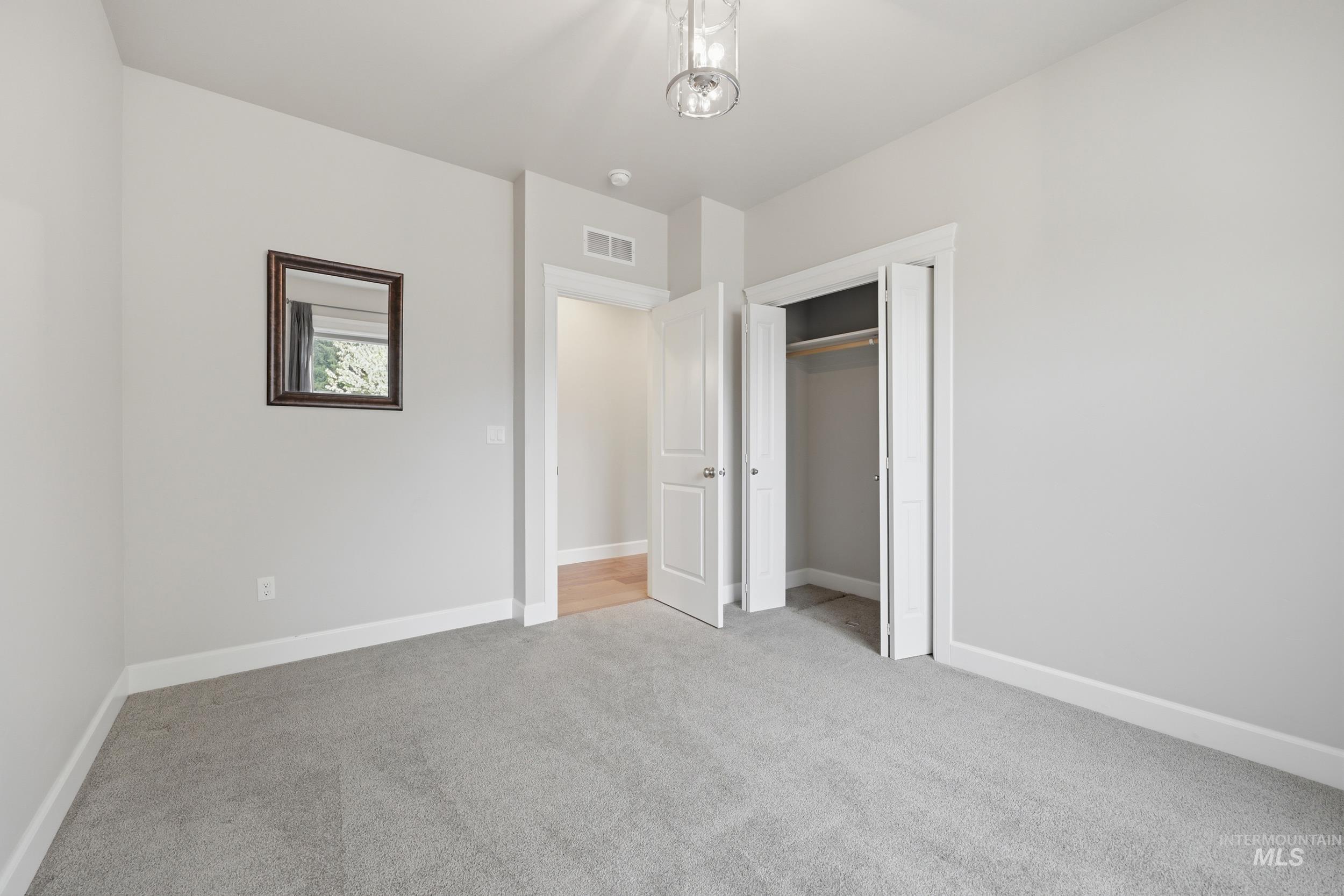 2002 S Hilton, Boise, Idaho 83705, 3 Bedrooms, 2 Bathrooms, Residential For Sale, Price $634,900, 98980640