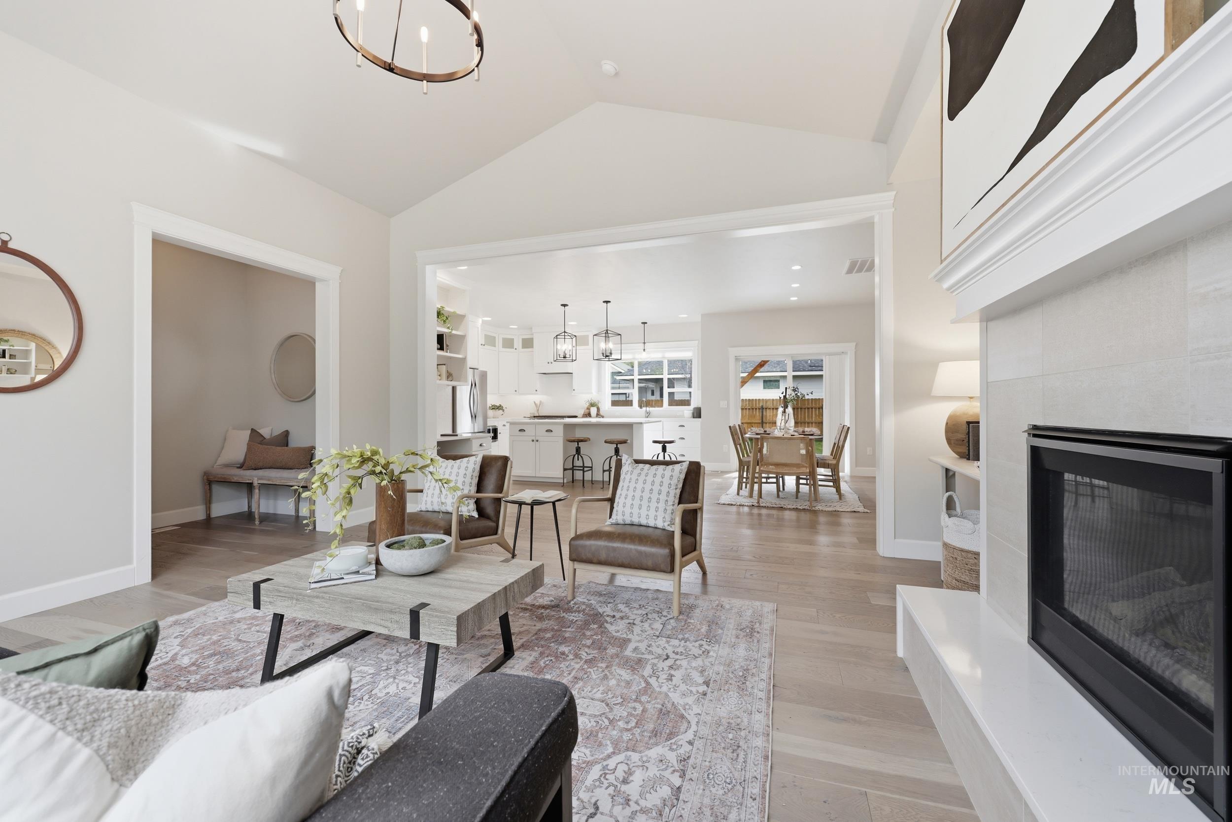 2002 S Hilton, Boise, Idaho 83705, 3 Bedrooms, 2 Bathrooms, Residential For Sale, Price $634,900, 98980640