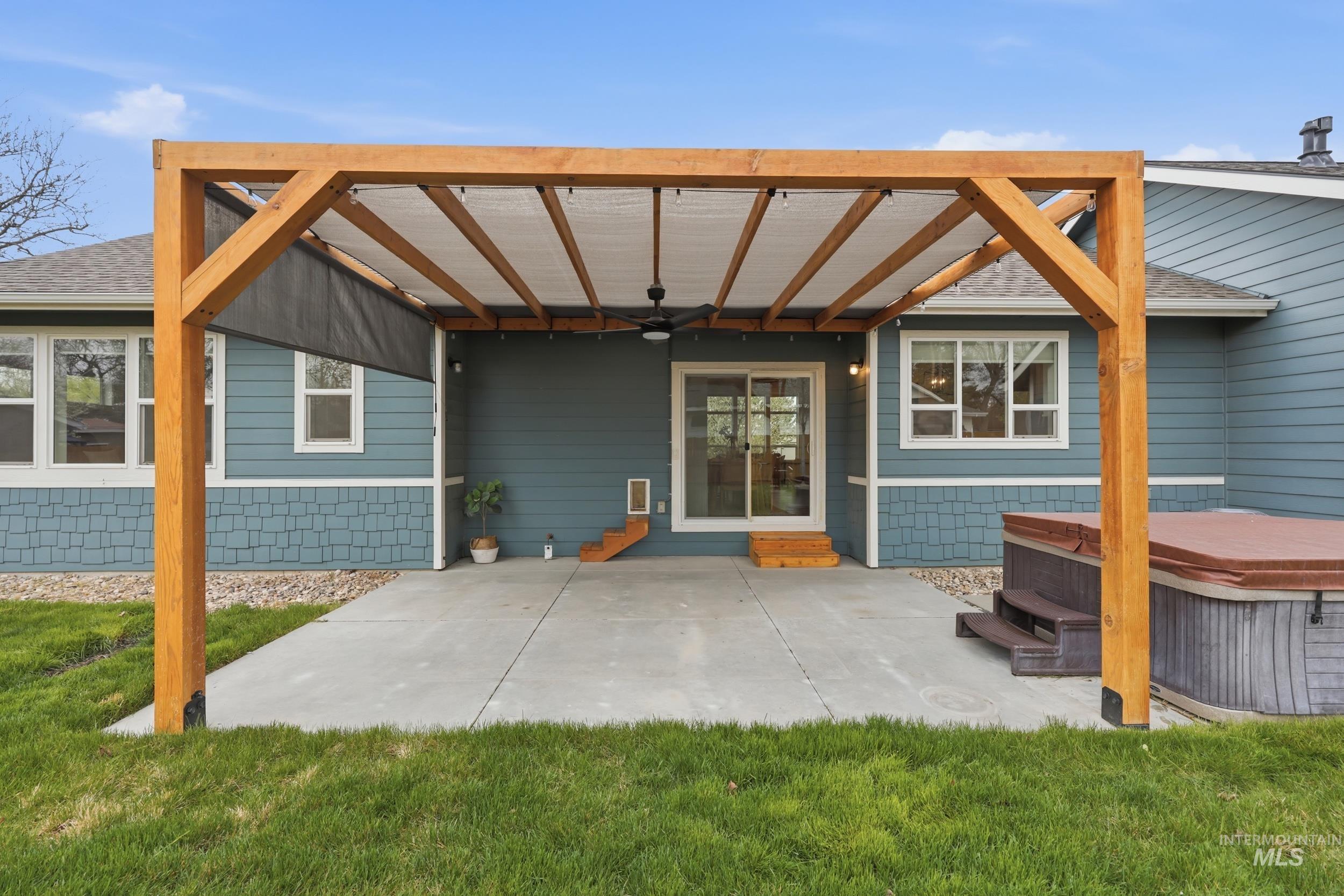 2002 S Hilton, Boise, Idaho 83705, 3 Bedrooms, 2 Bathrooms, Residential For Sale, Price $634,900, 98980640