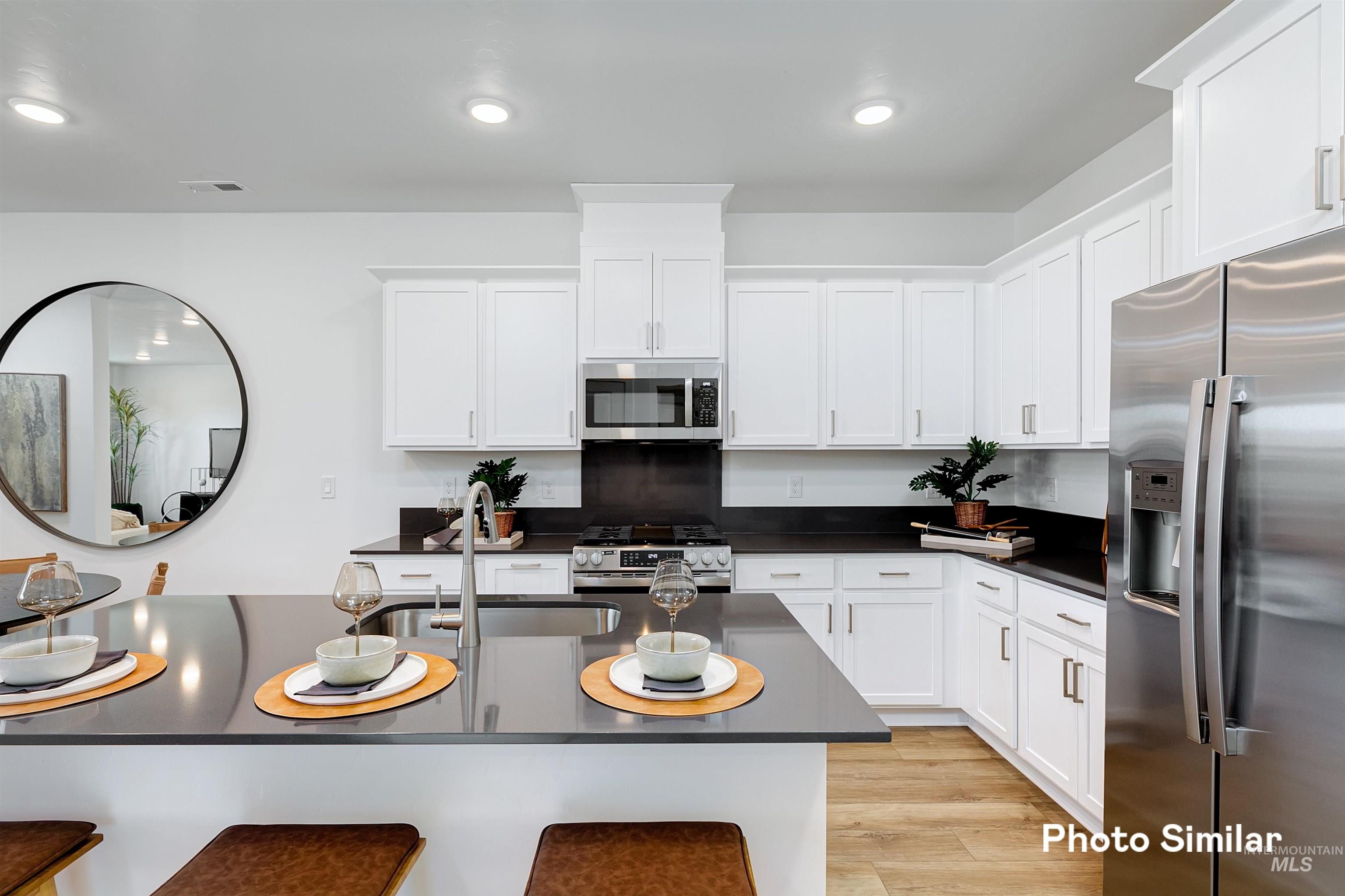 4201 W Perspective St, Eagle, Idaho 83616, 3 Bedrooms, 2.5 Bathrooms, Residential For Sale, Price $408,900,MLS 98980641