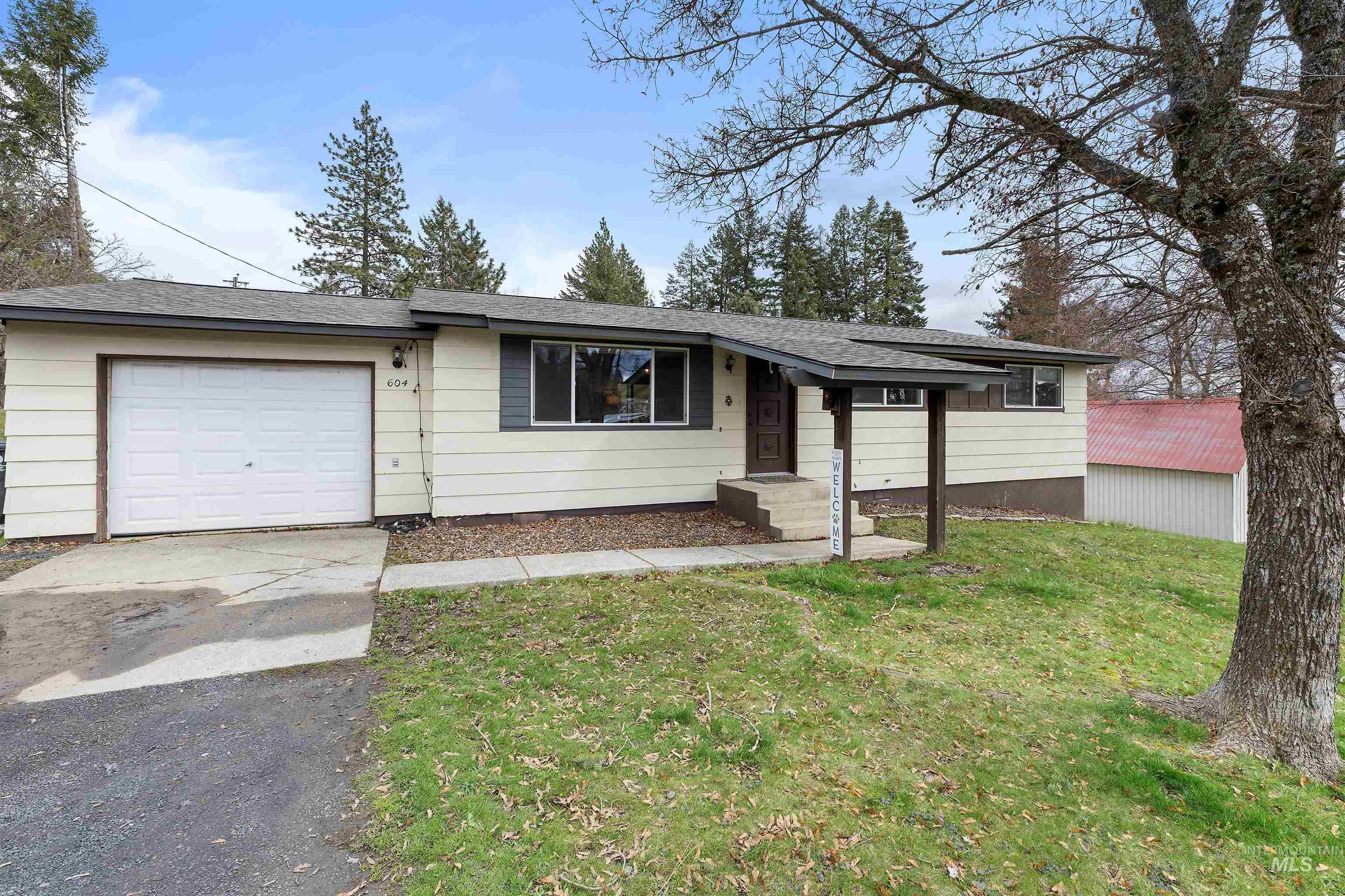 604 Line St., Deary, Idaho 83823, 3 Bedrooms, 2 Bathrooms, Residential For Sale, Price $365,000, 98980644