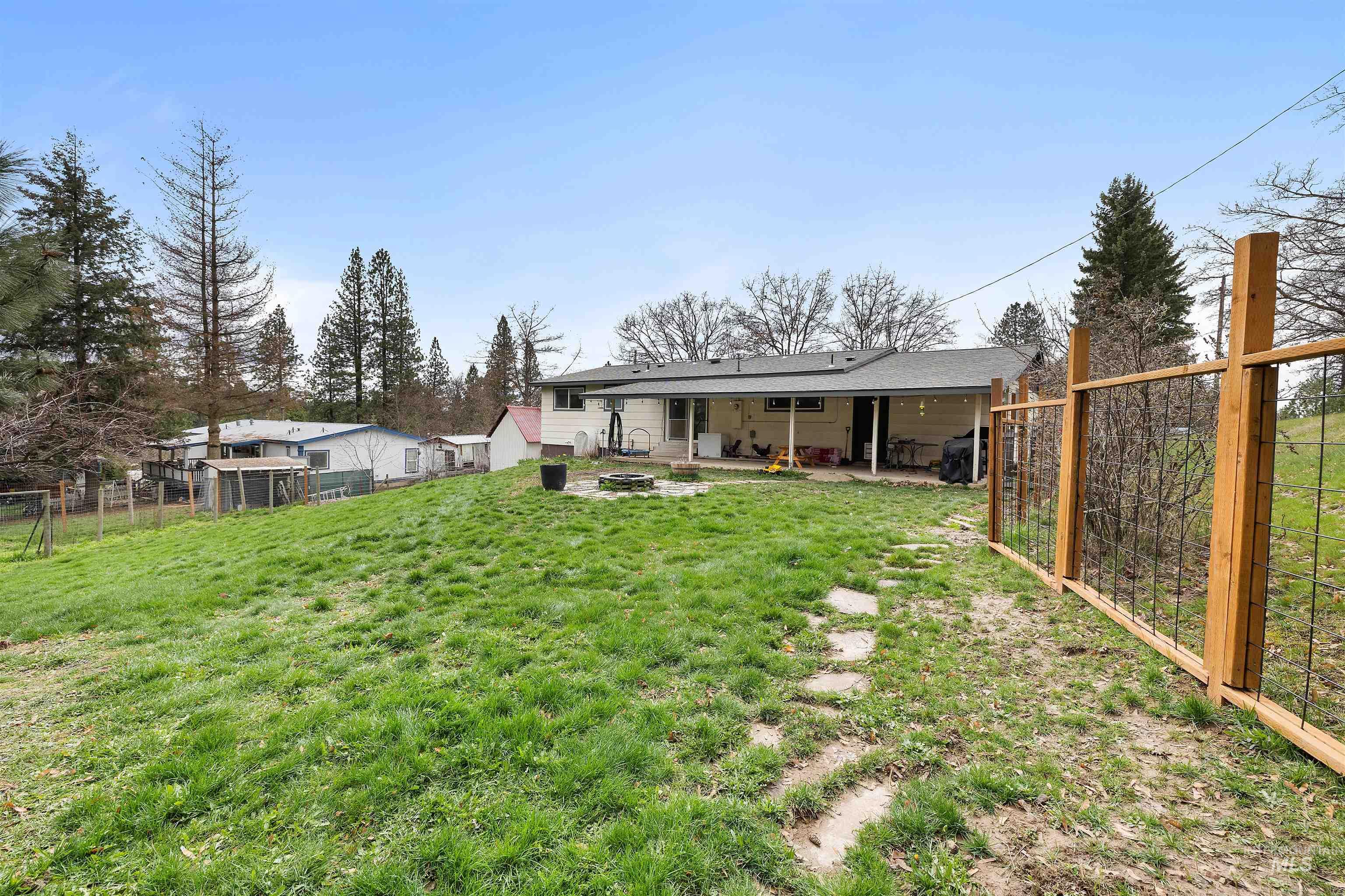 604 Line St., Deary, Idaho 83823, 3 Bedrooms, 2 Bathrooms, Residential For Sale, Price $365,000, 98980644