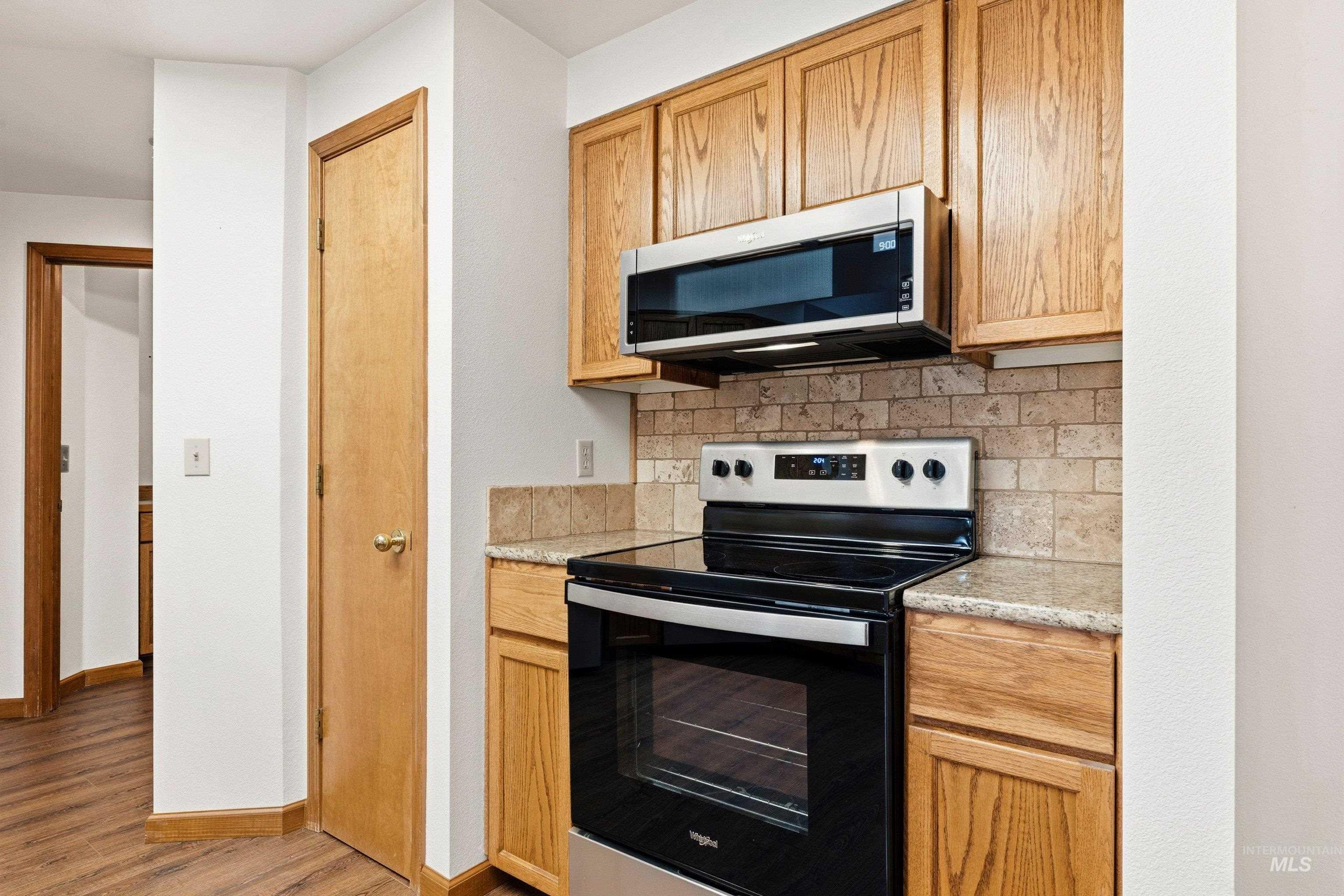 6615 W Limelight Dr, Boise, Idaho 83714, 3 Bedrooms, 2 Bathrooms, Residential For Sale, Price $499,900,MLS 98980645