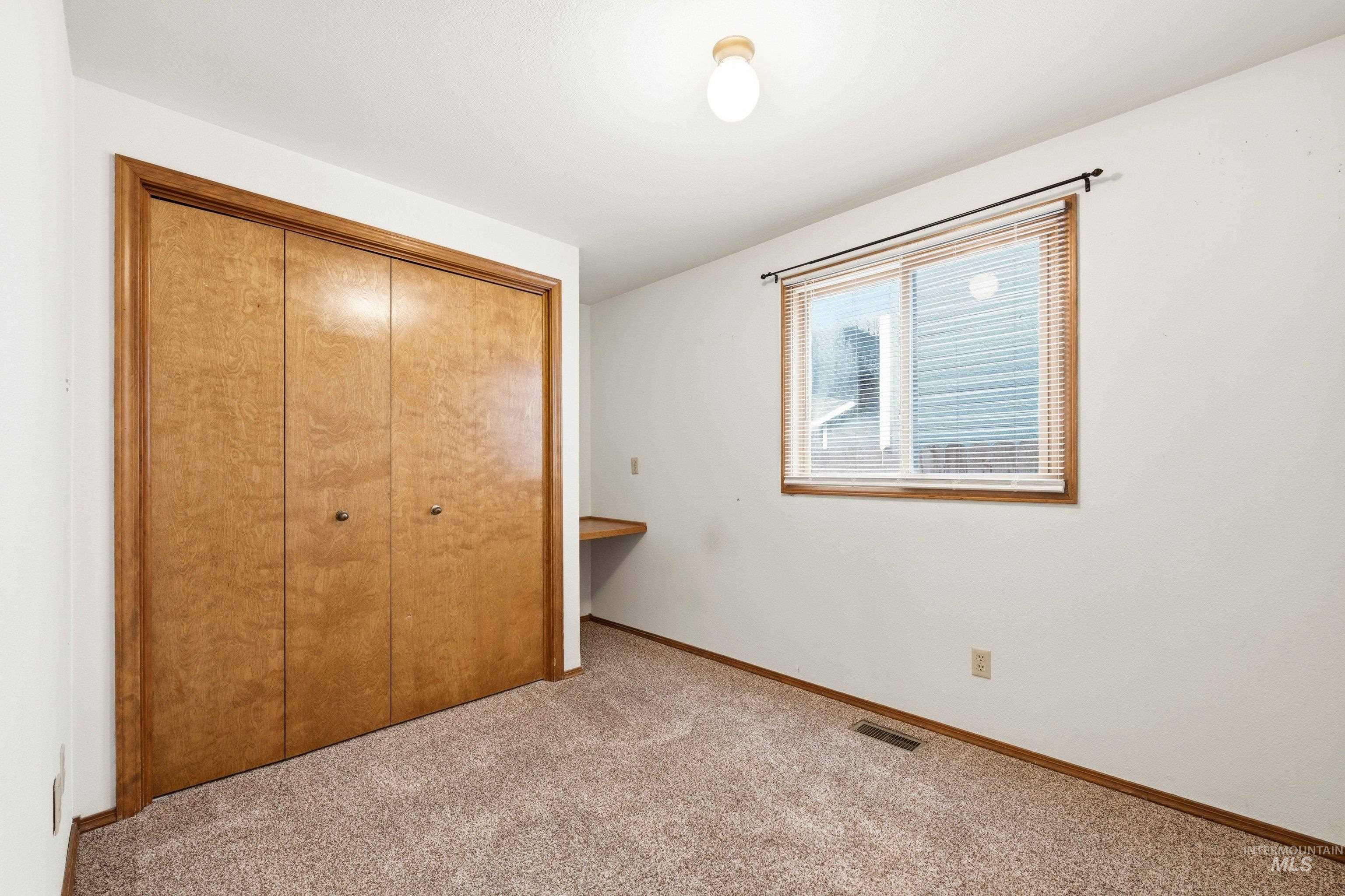 6615 W Limelight Dr, Boise, Idaho 83714, 3 Bedrooms, 2 Bathrooms, Residential For Sale, Price $499,900,MLS 98980645