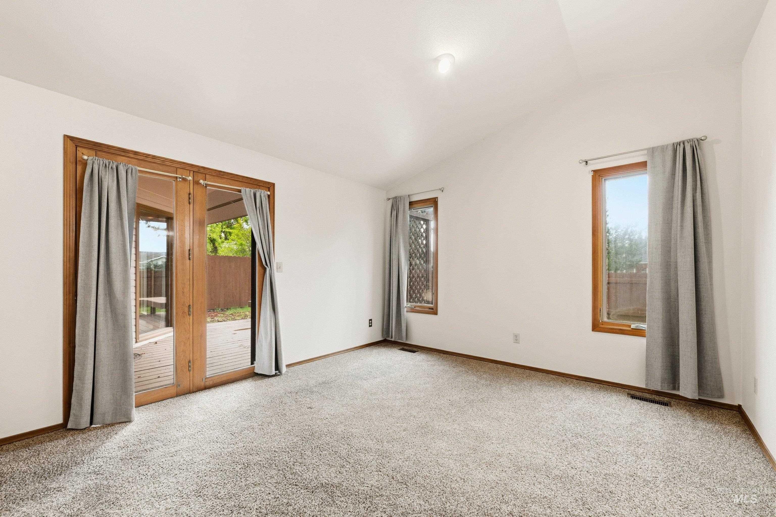 6615 W Limelight Dr, Boise, Idaho 83714, 3 Bedrooms, 2 Bathrooms, Residential For Sale, Price $499,900,MLS 98980645