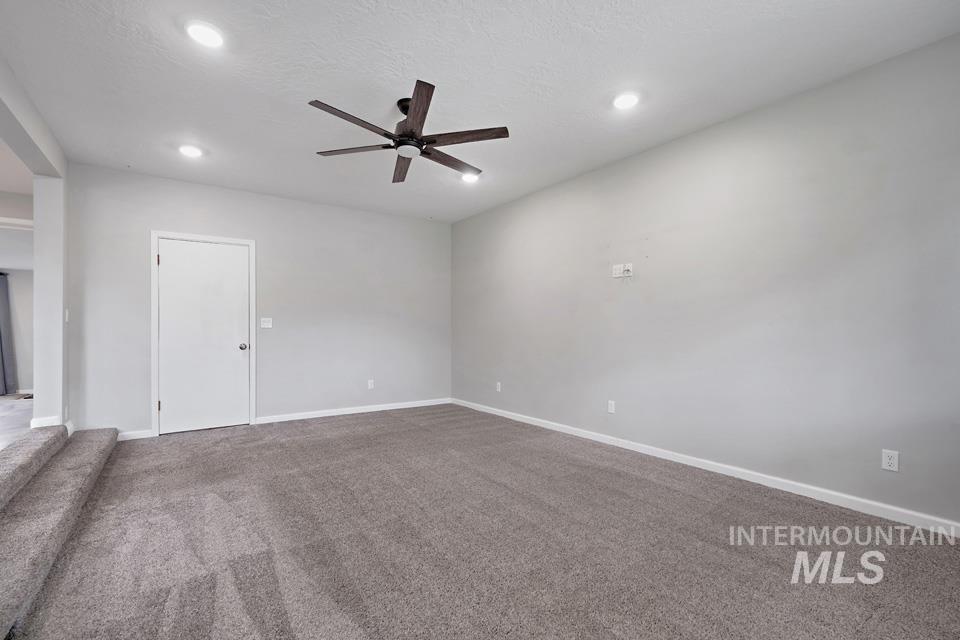 225 SW Park, New Plymouth, Idaho 83655, 4 Bedrooms, 2 Bathrooms, Residential For Sale, Price $389,900, 98980646