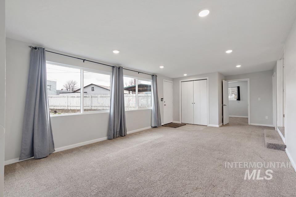 225 SW Park, New Plymouth, Idaho 83655, 4 Bedrooms, 2 Bathrooms, Residential For Sale, Price $389,900, 98980646