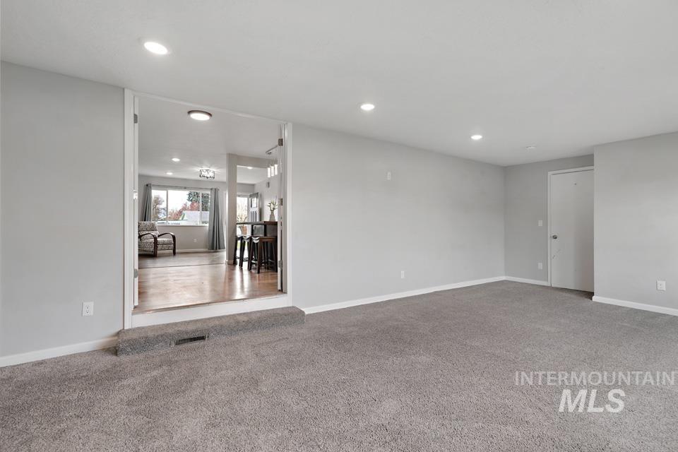 225 SW Park, New Plymouth, Idaho 83655, 4 Bedrooms, 2 Bathrooms, Residential For Sale, Price $389,900, 98980646