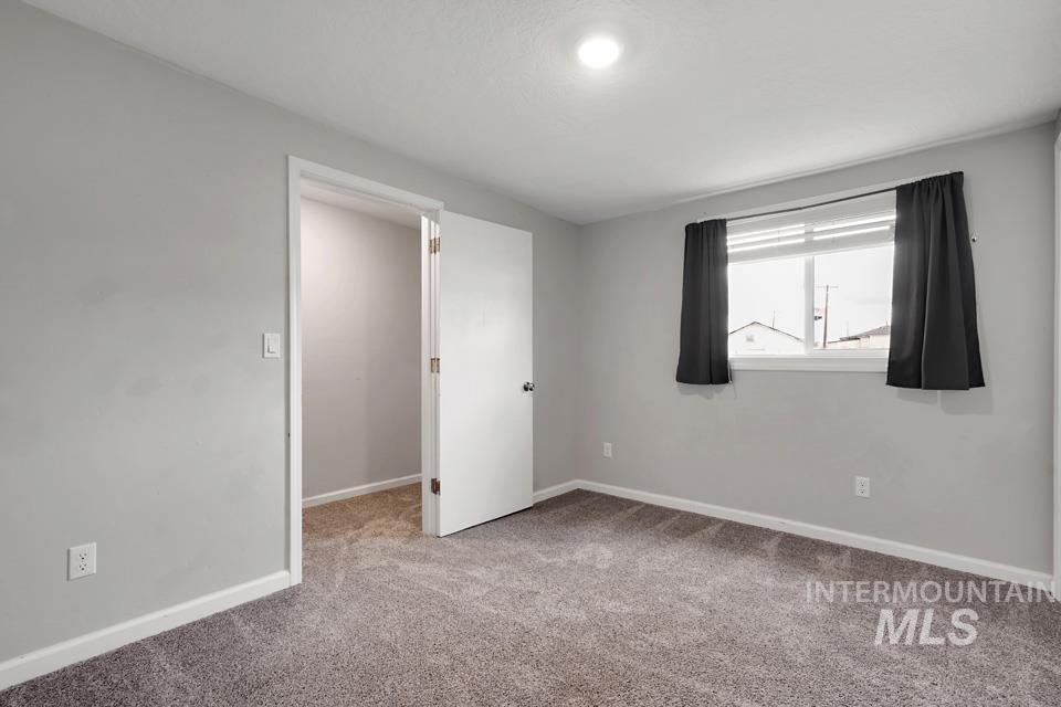 225 SW Park, New Plymouth, Idaho 83655, 4 Bedrooms, 2 Bathrooms, Residential For Sale, Price $389,900, 98980646