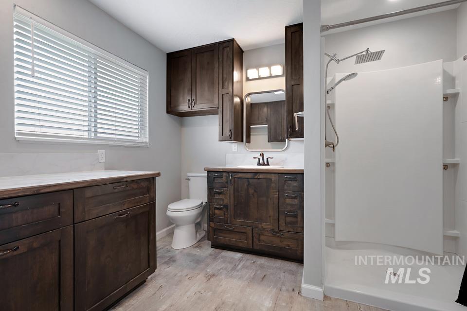 225 SW Park, New Plymouth, Idaho 83655, 4 Bedrooms, 2 Bathrooms, Residential For Sale, Price $389,900, 98980646